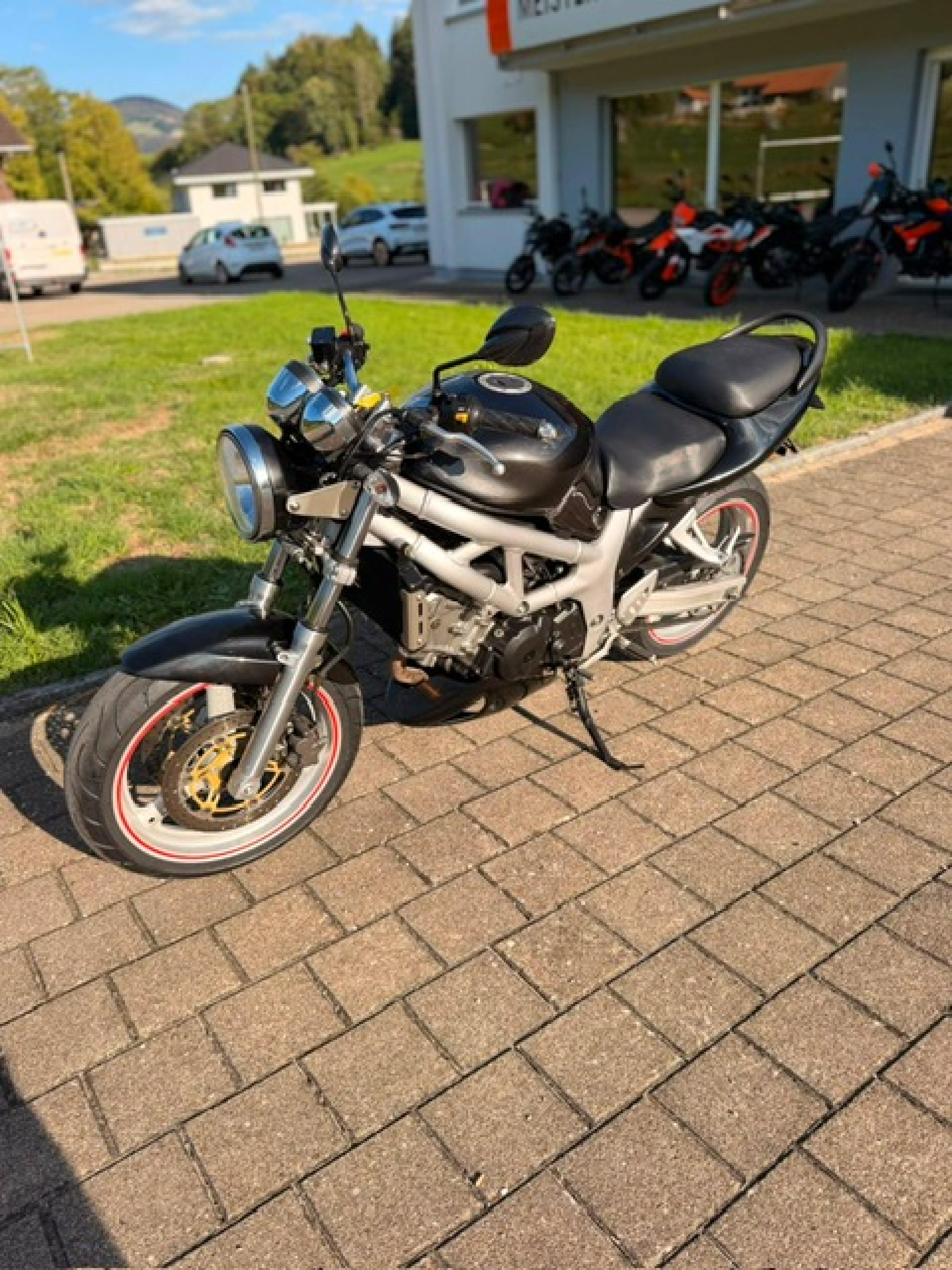SUZUKI SV 650 A-image-4