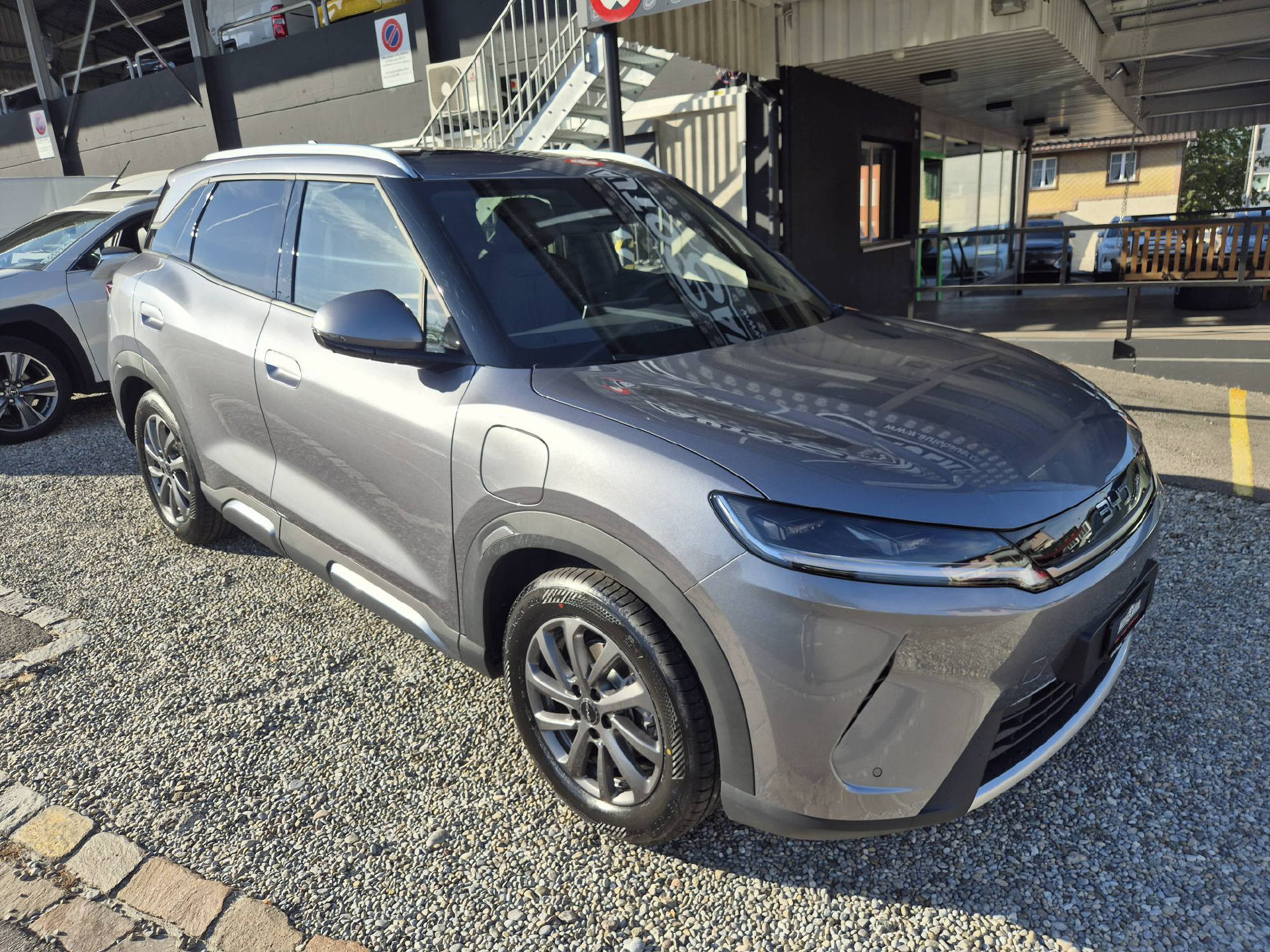 BYD Atto 2 DM-i Boost PHEV-image-1