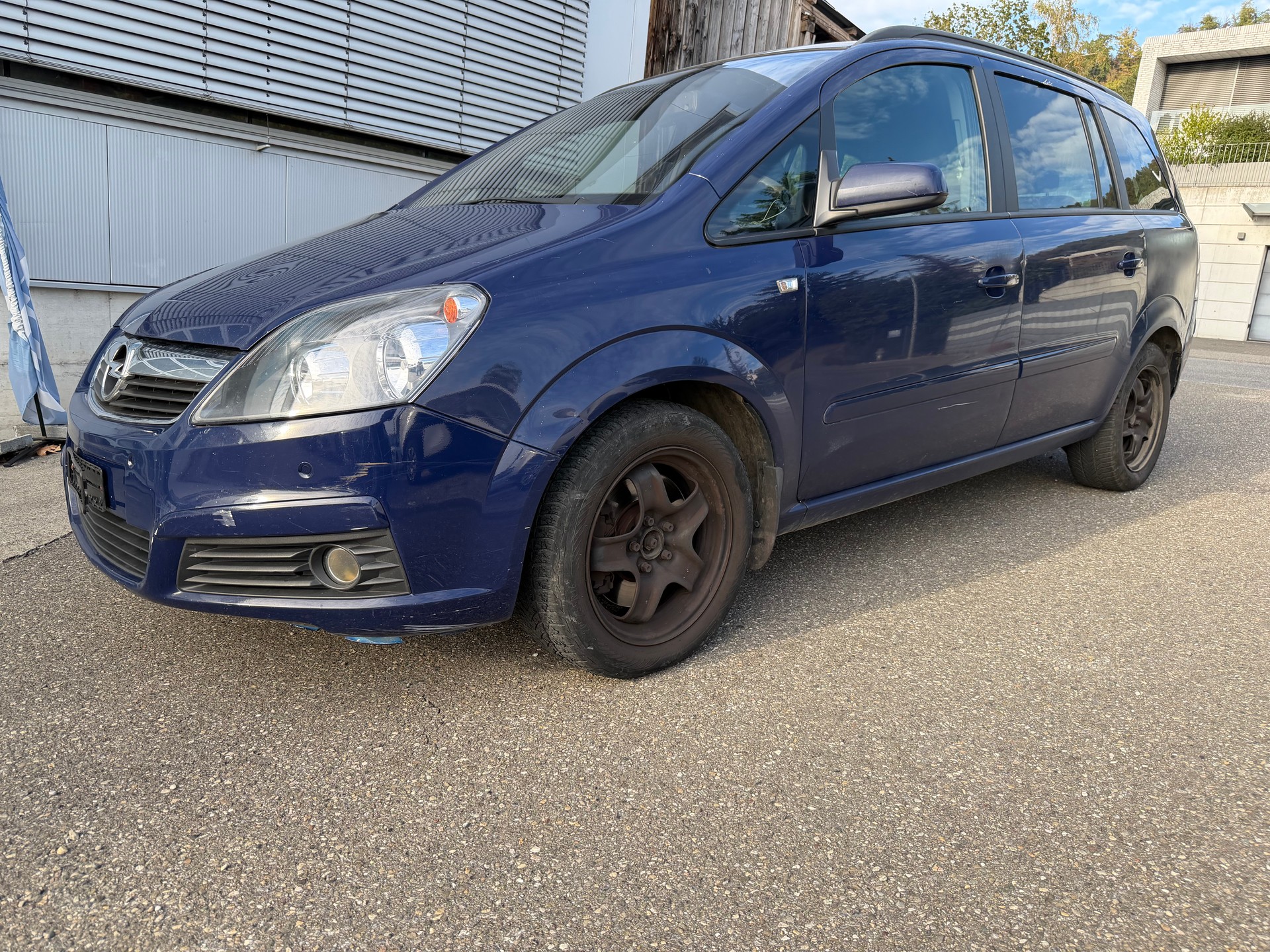 OPEL Zafira 2.2i 16V Essentia