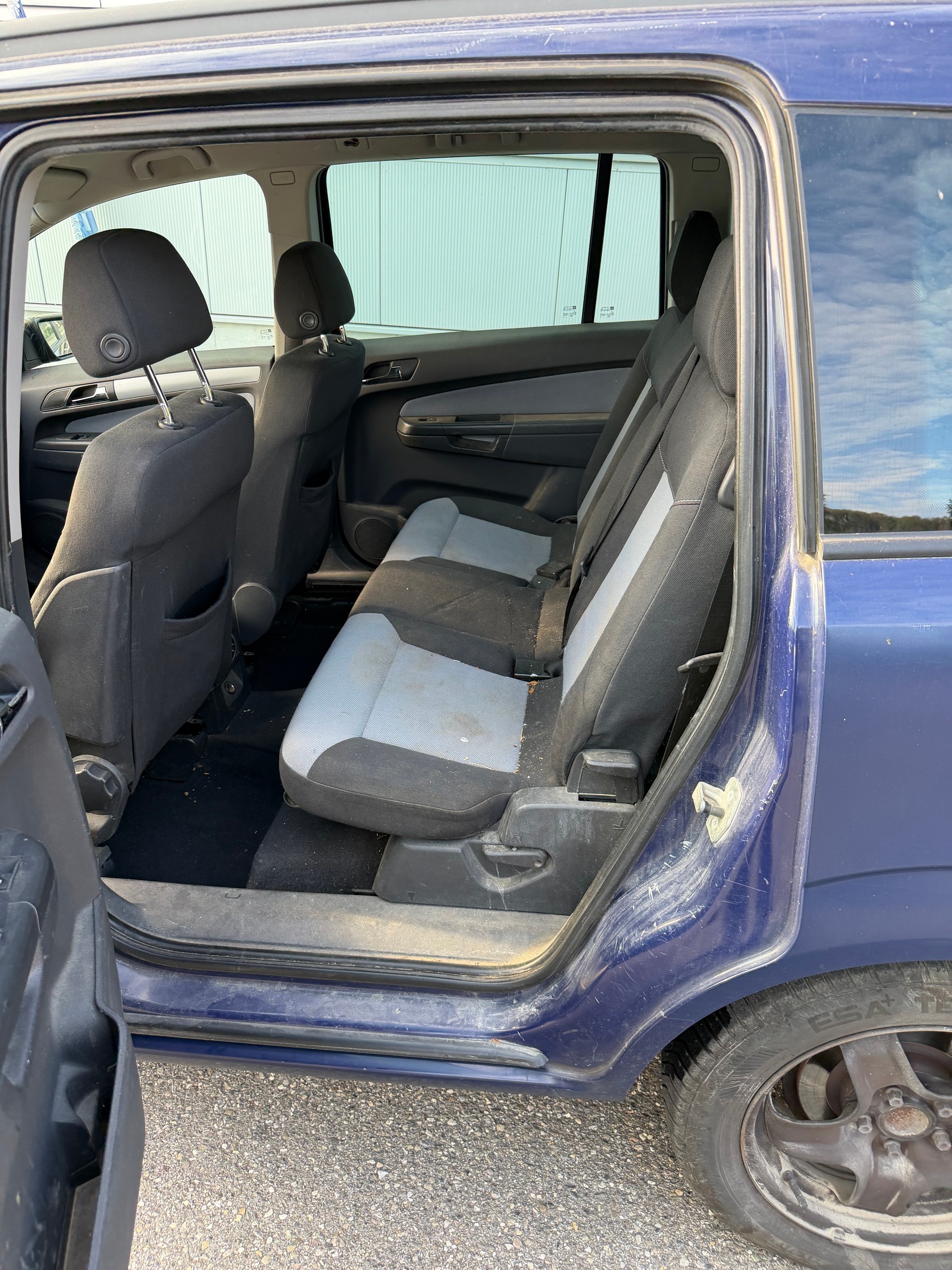 OPEL Zafira 2.2i 16V Essentia-image-7
