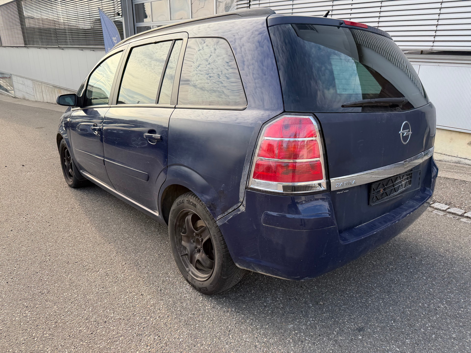 OPEL Zafira 2.2i 16V Essentia-image-5