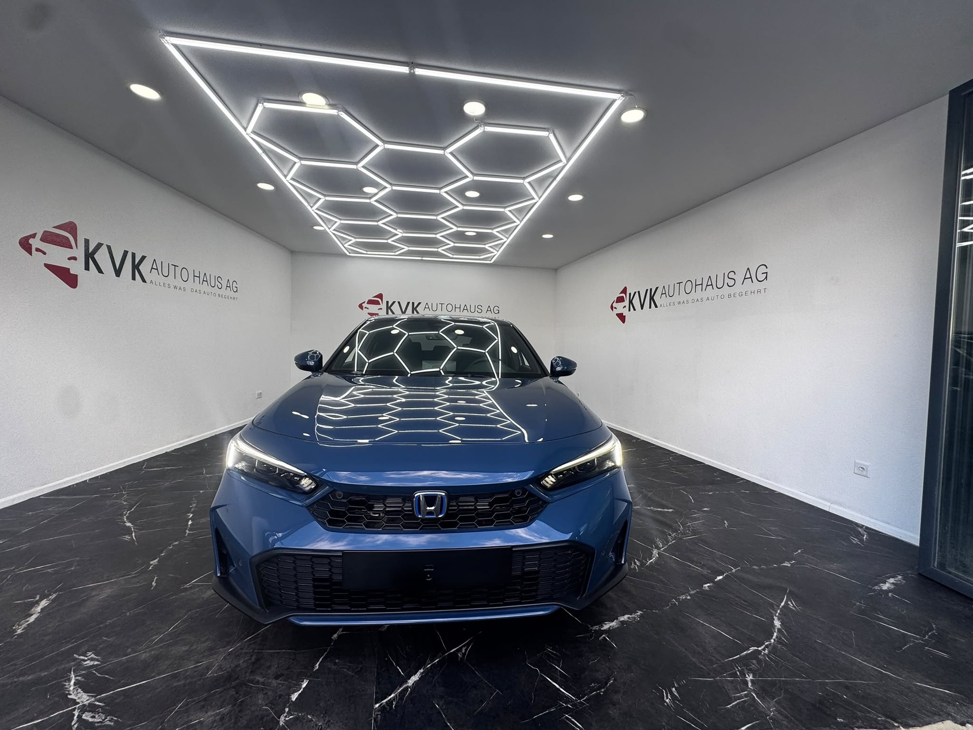 HONDA Civic 2.0 i-MMD HEV | Elegance Tageszulassung | CH-Fahrzeug | 8 Jahre Werksgarantie |-showroom-element-2