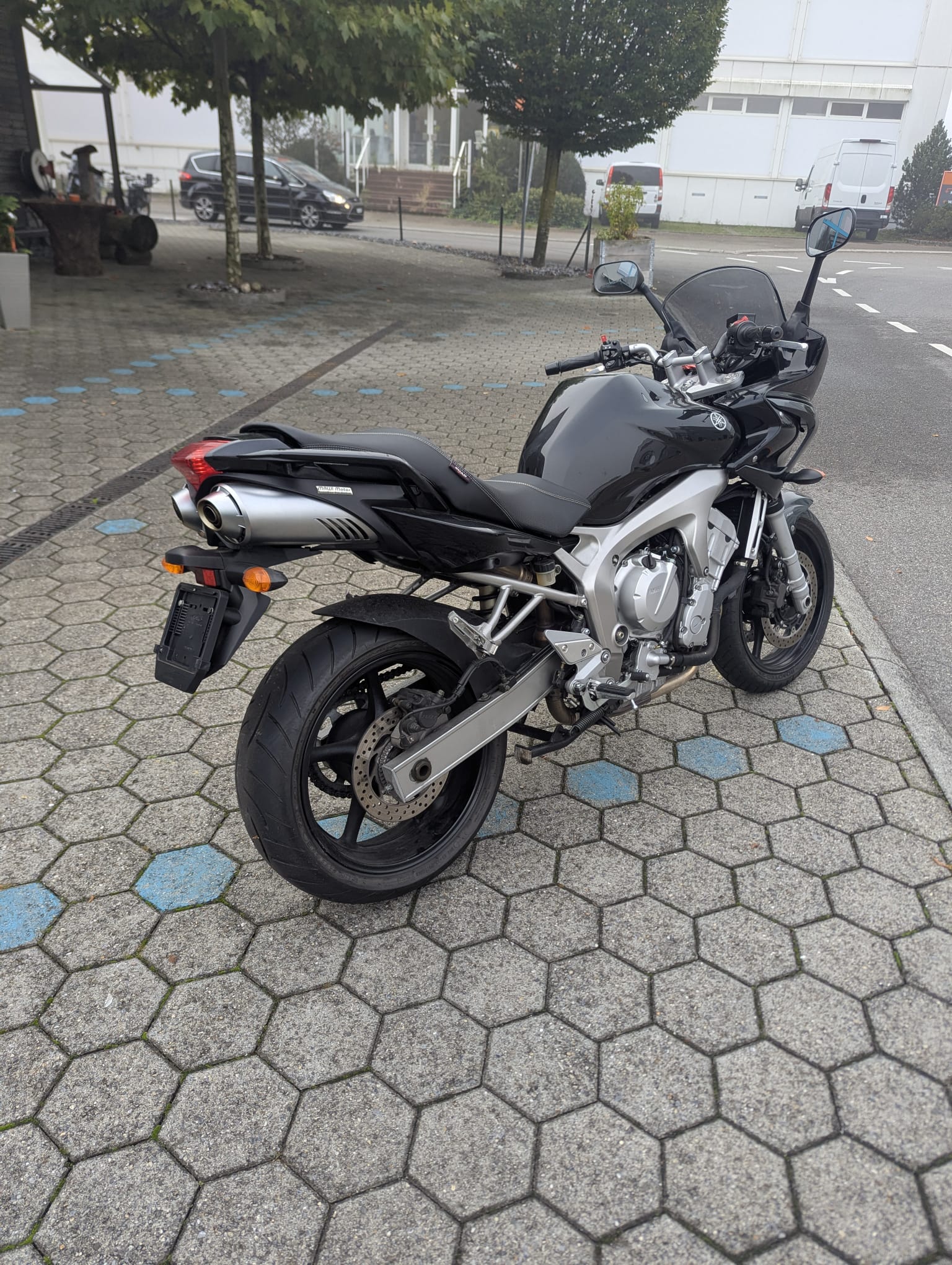 YAMAHA FZ6 Fazer ABS-image-1