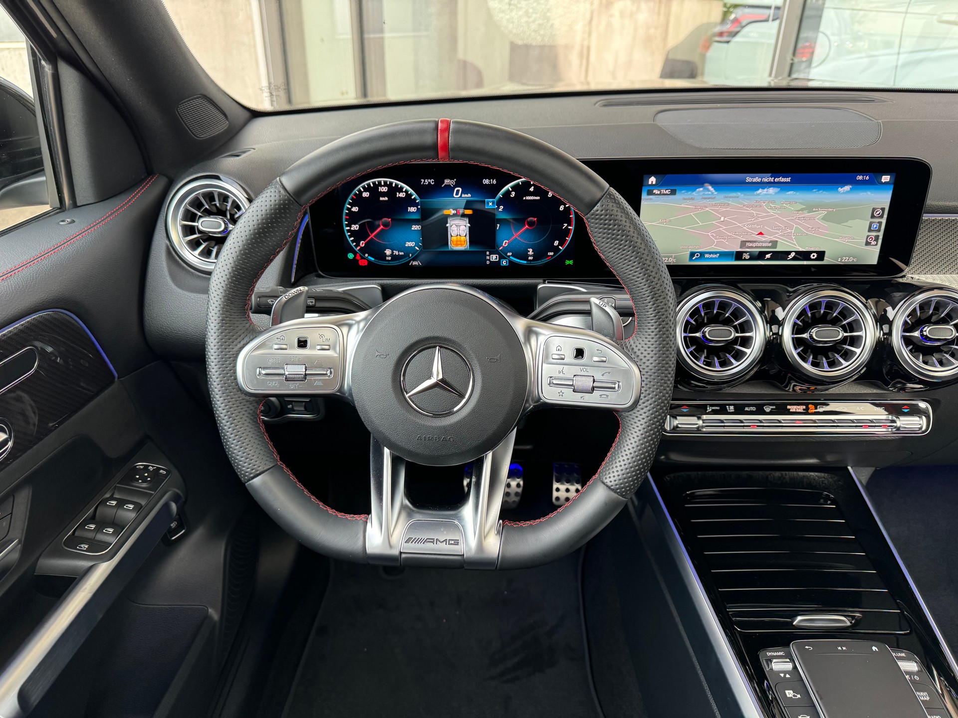 MERCEDES-BENZ GLB 35 AMG 4Matic 8G-Tronic-image-23