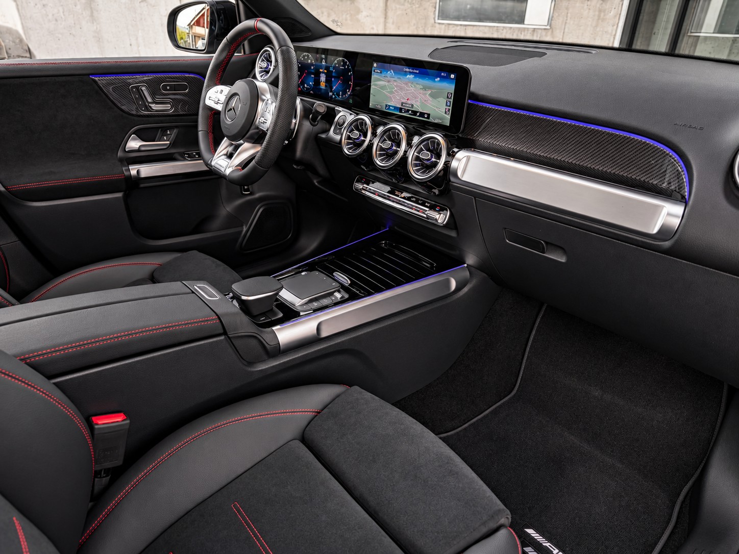 MERCEDES-BENZ GLB 35 AMG 4Matic 8G-Tronic-image-10