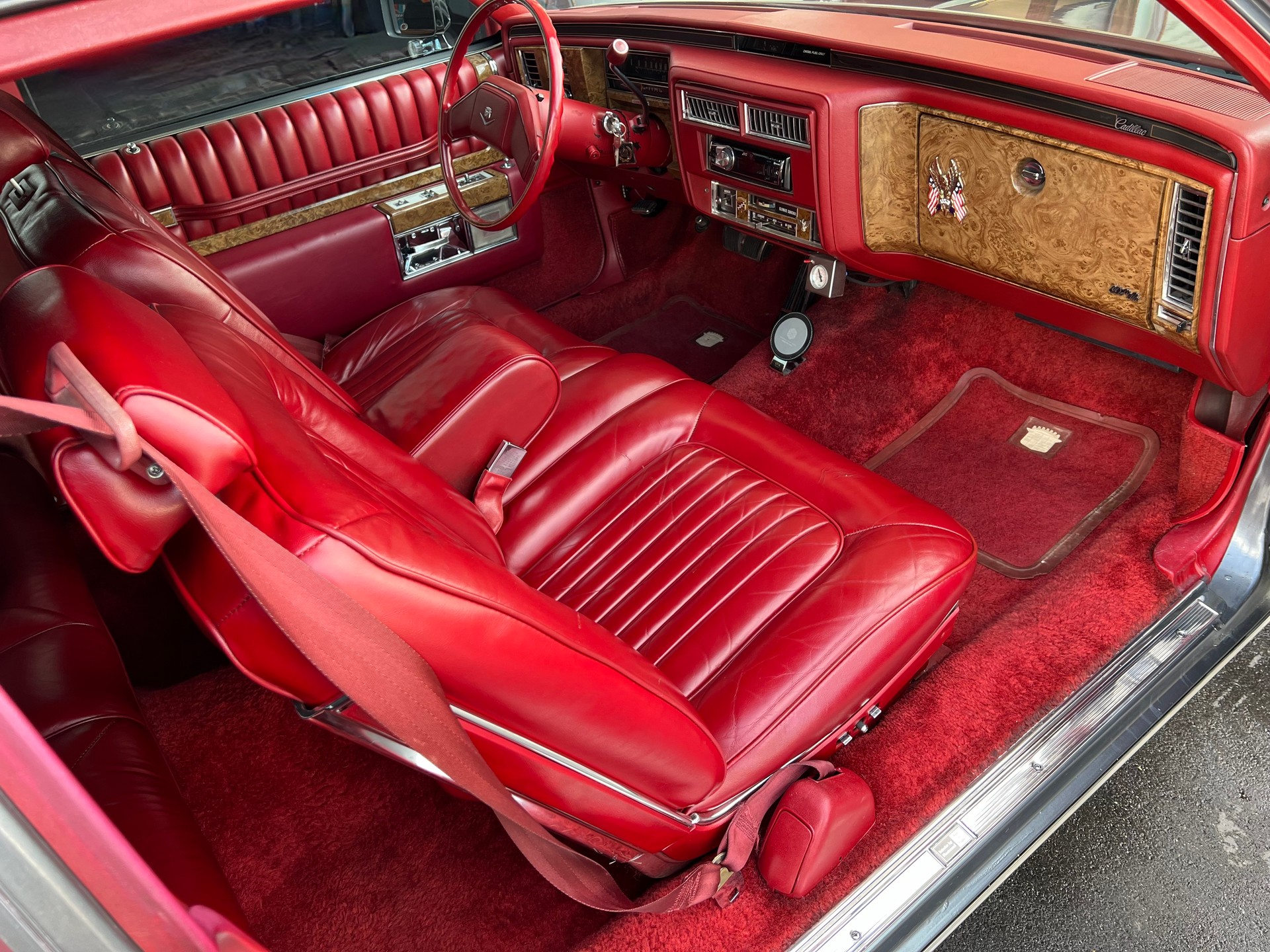 CADILLAC De Ville 5.7 V8 Diesel Coupé-image-15