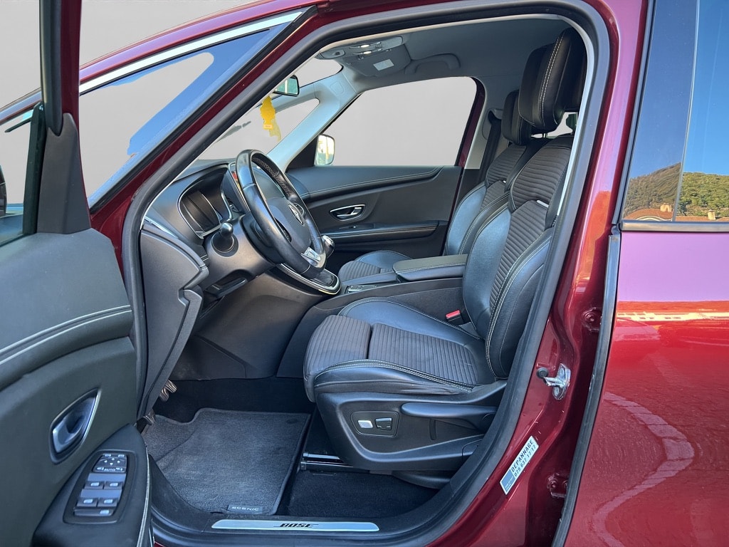RENAULT Scénic 1.2 16V Turbo Bose-image-8