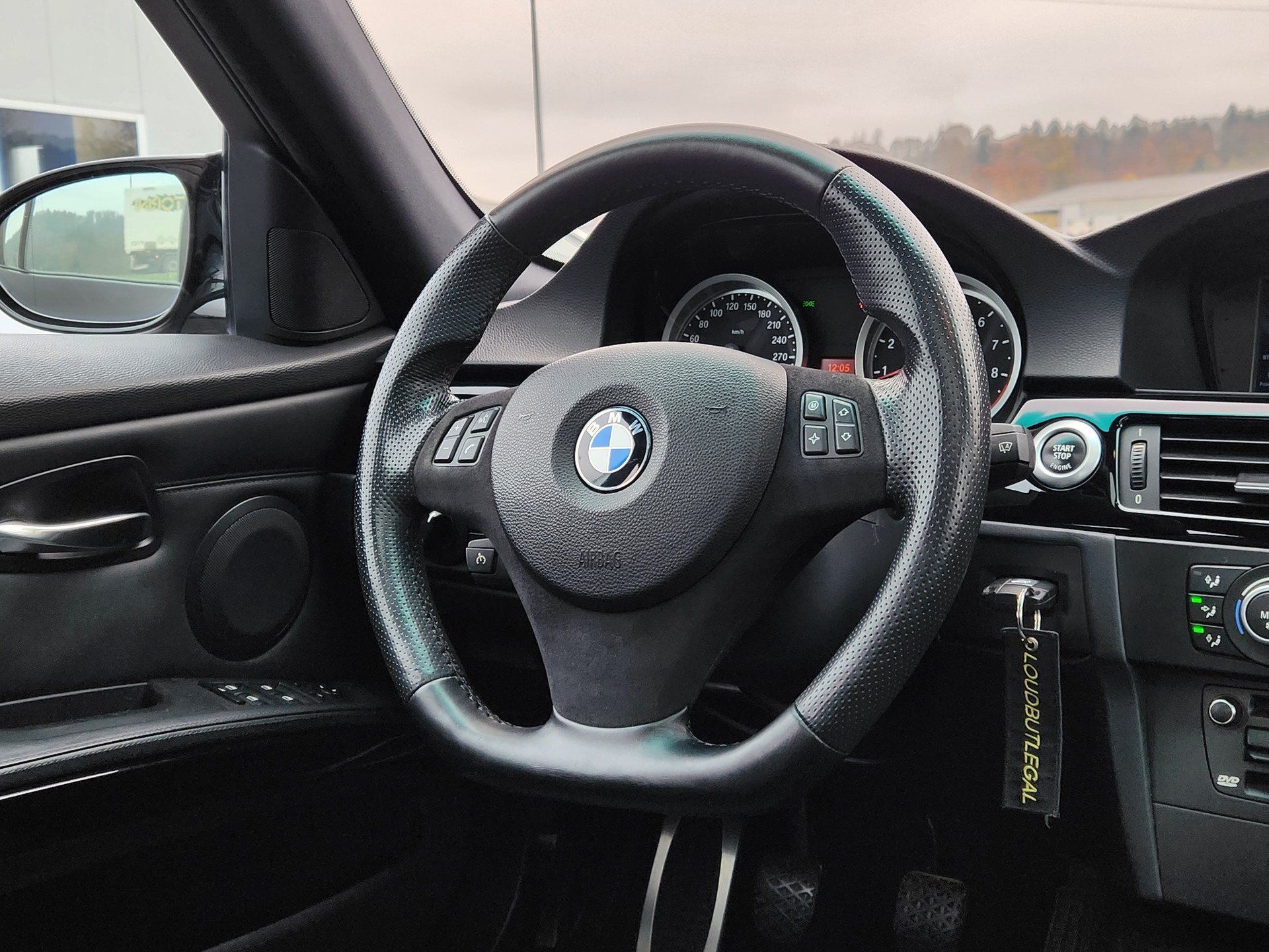 BMW M3 Limousine-image-9