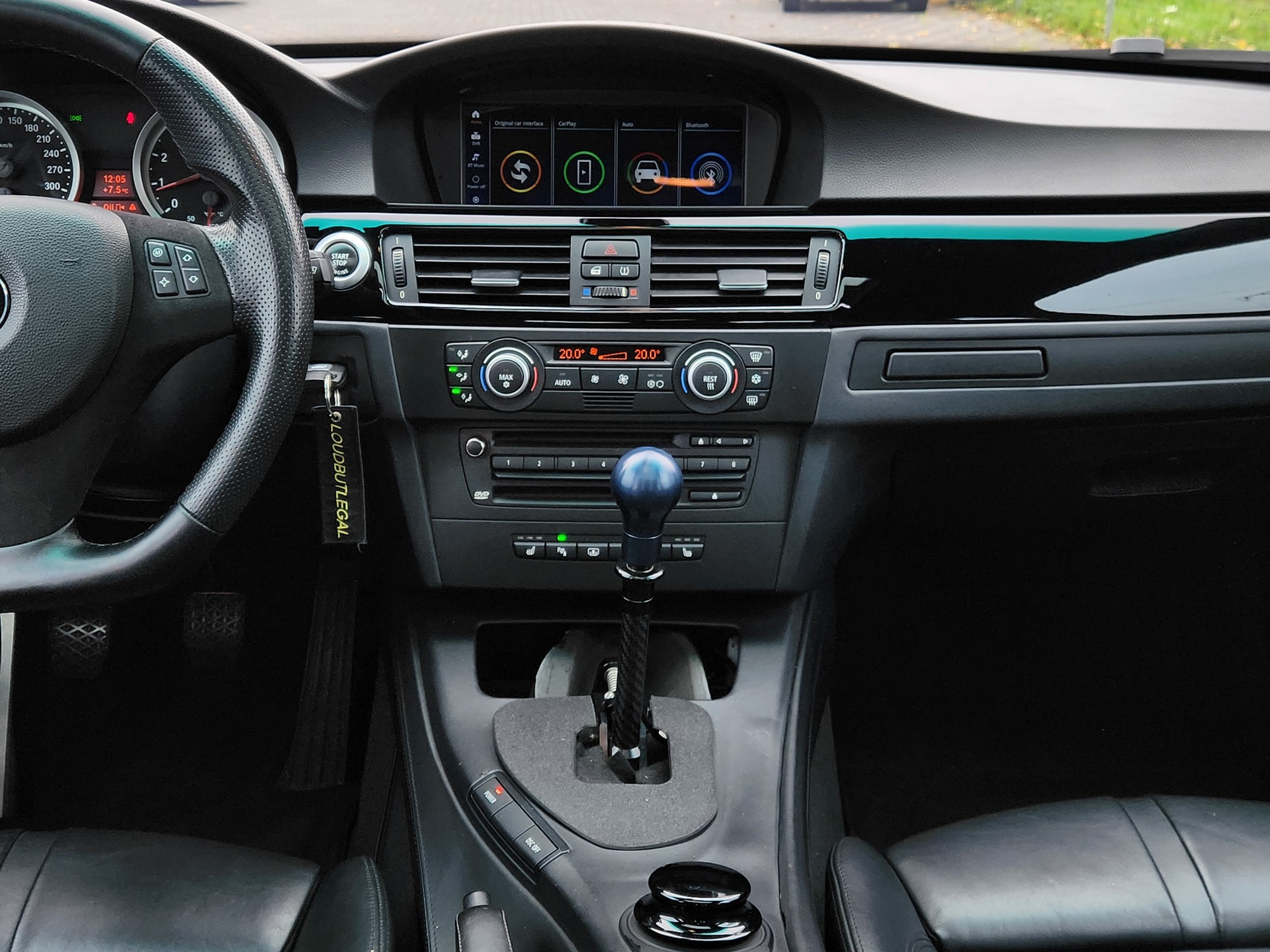 BMW M3 Limousine-image-10
