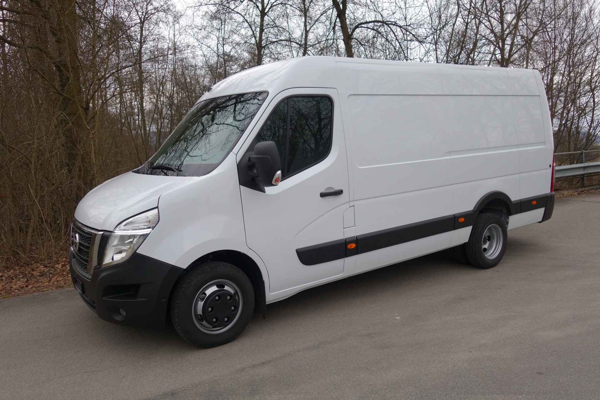 NISSAN NV400 R35.18 L3H2 RWD Comfort
