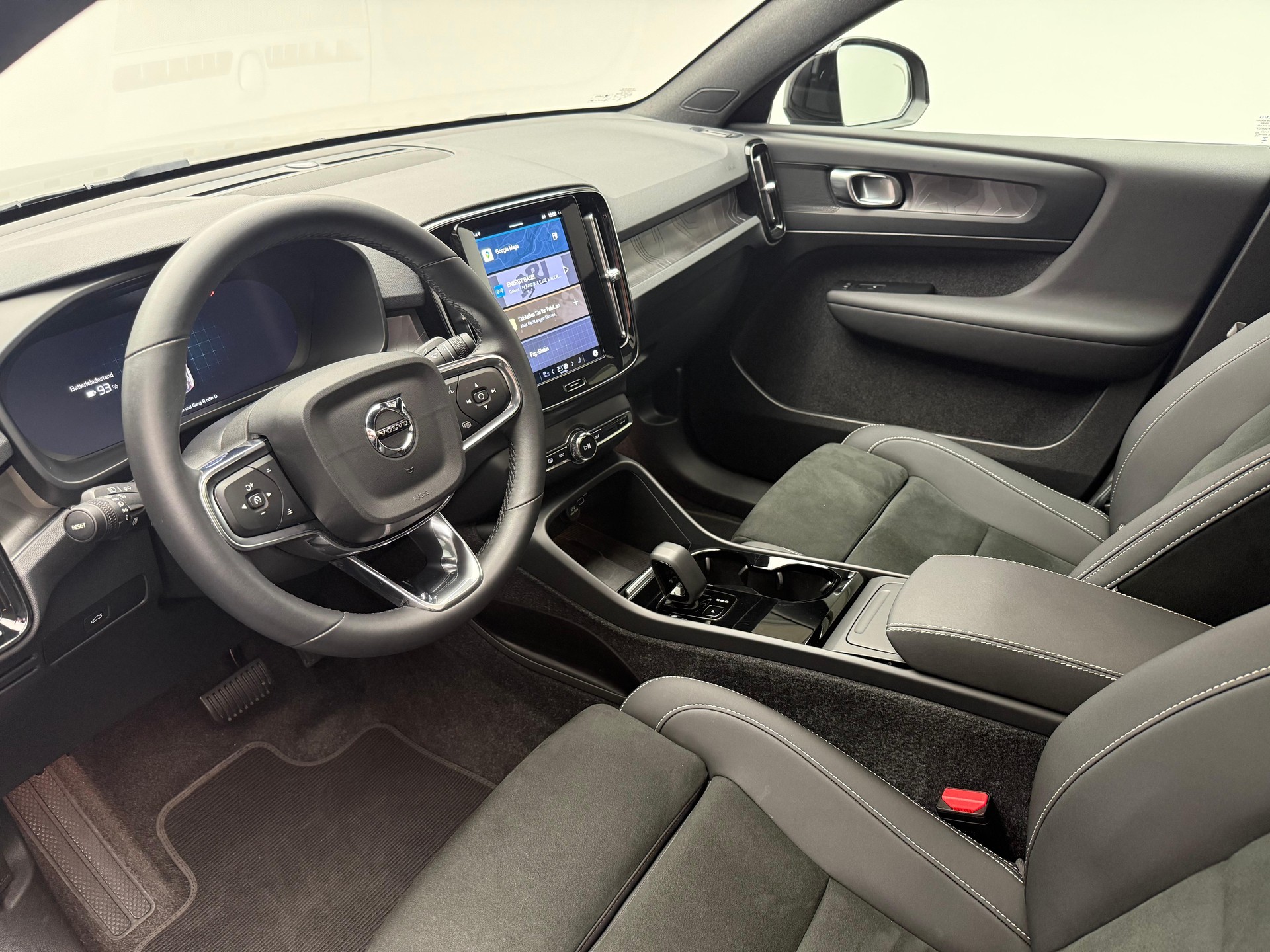 VOLVO C40 E80 Plus AWD-image-6