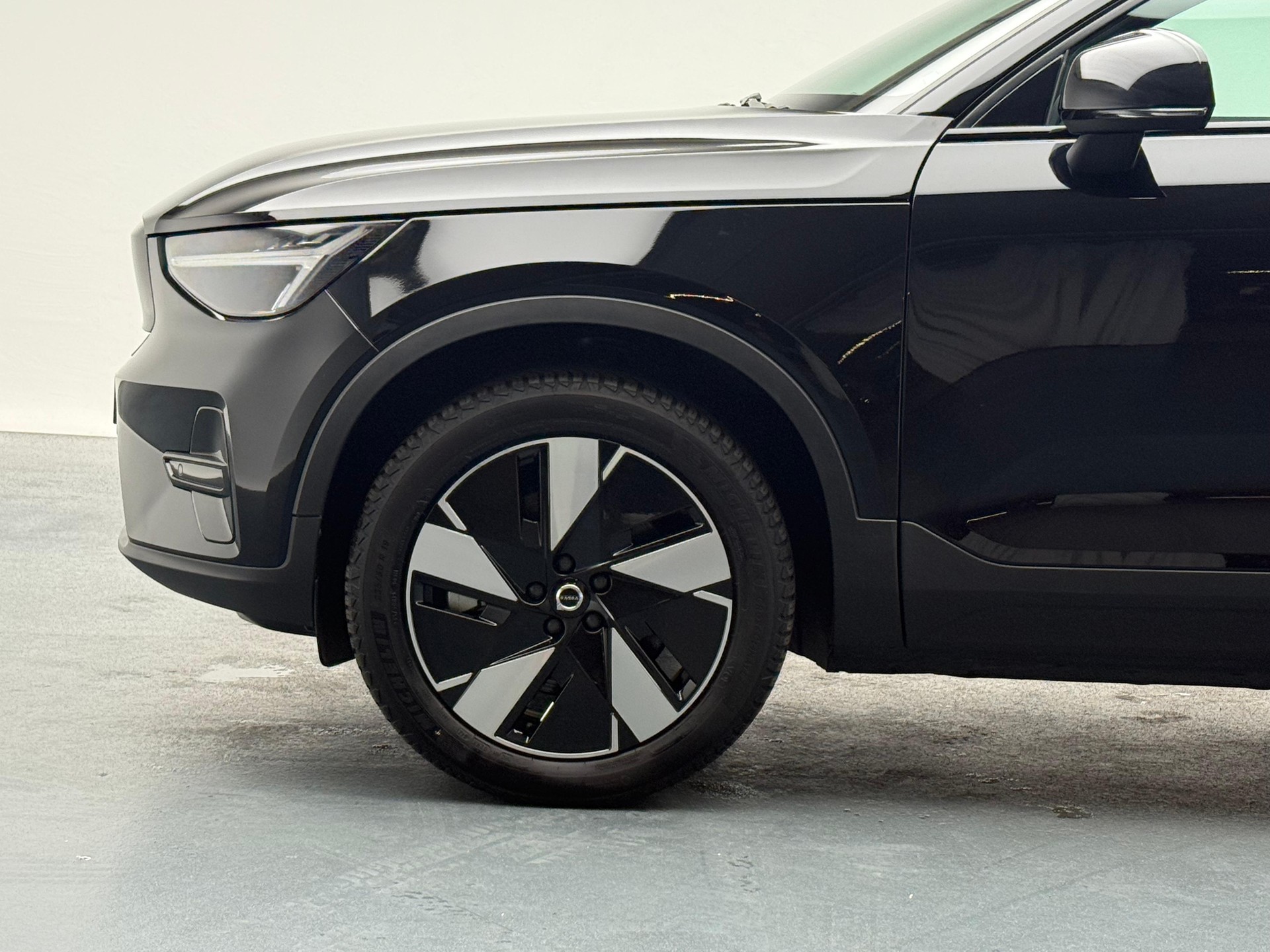 VOLVO C40 E80 Plus AWD-image-4