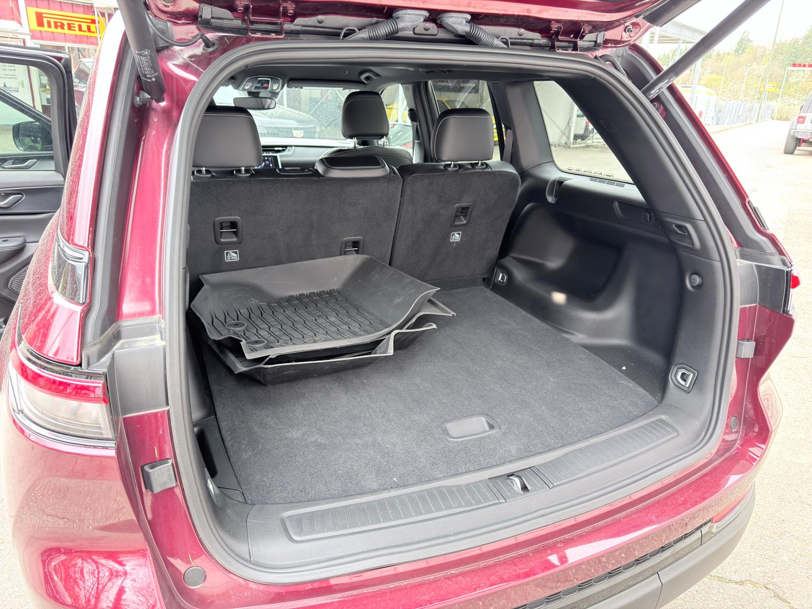JEEP GRAND CHEROKEE 3.6-V6 4x4 5 Plätzer-image-14
