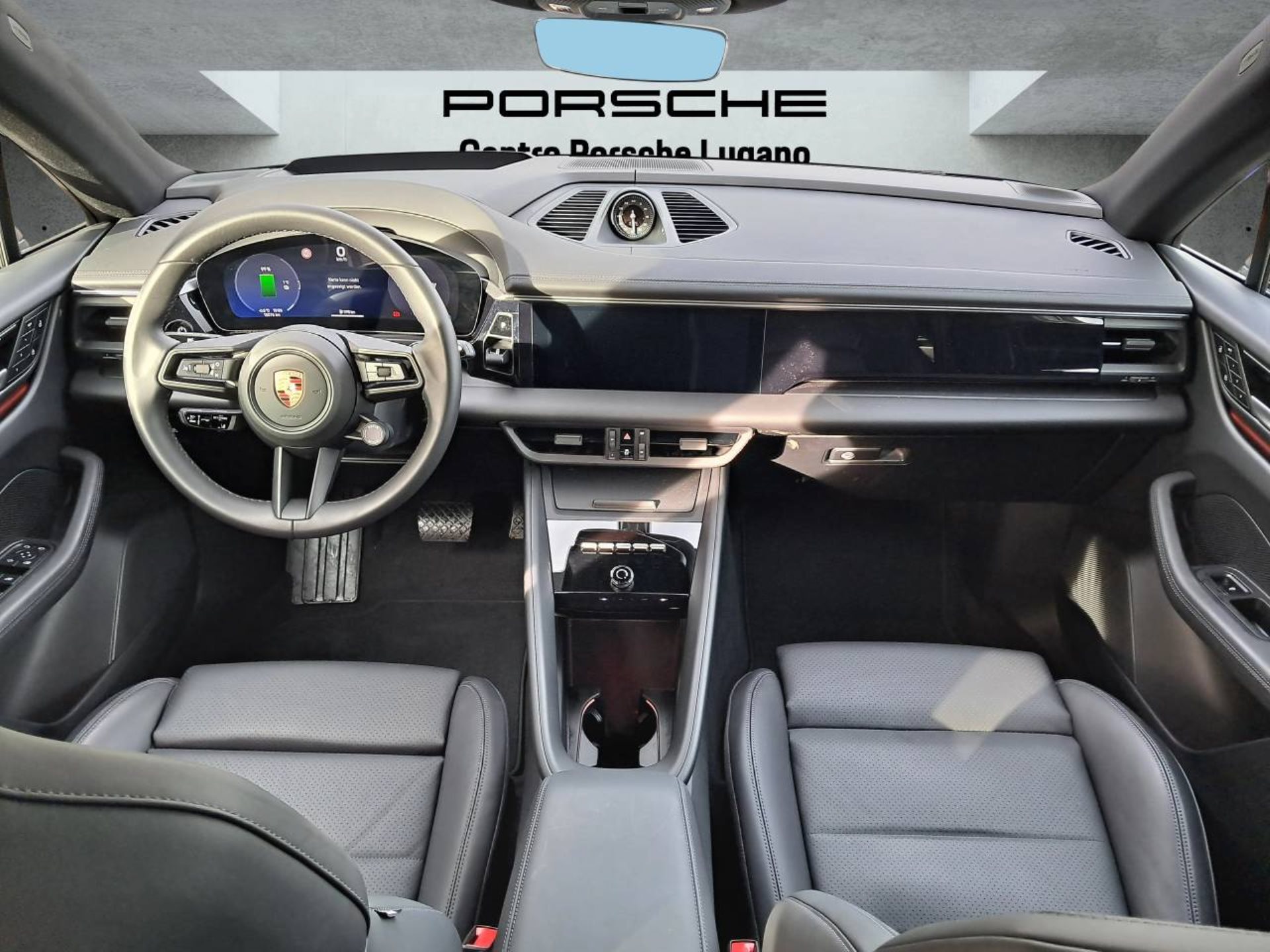 PORSCHE Macan 4-image-15
