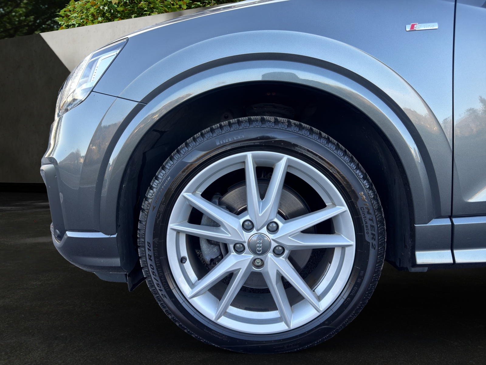 AUDI Q2 2.0 TFSI sport quattro S-tronic-image-17