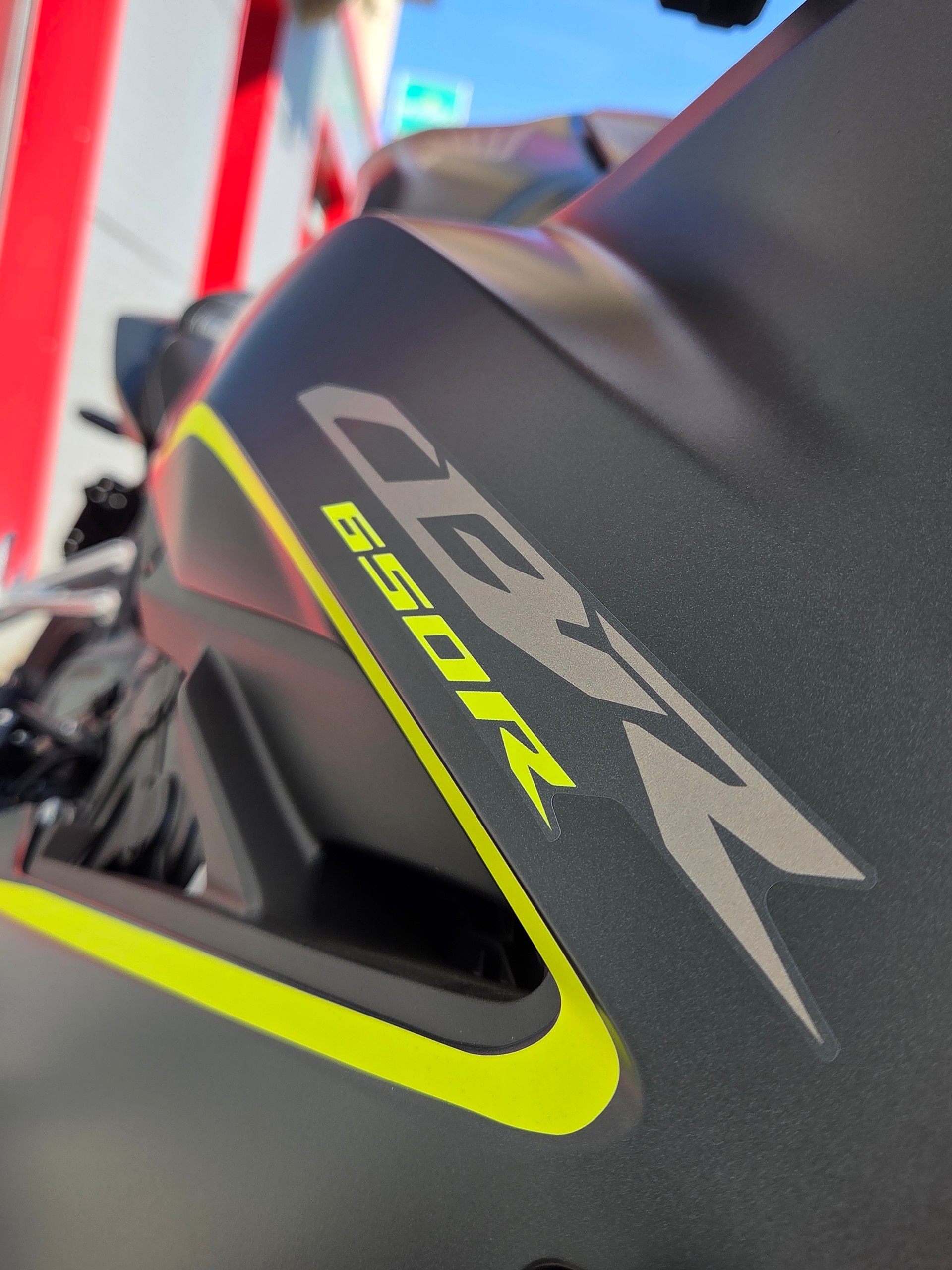 HONDA CBR 650 R E-Clutch-image-1