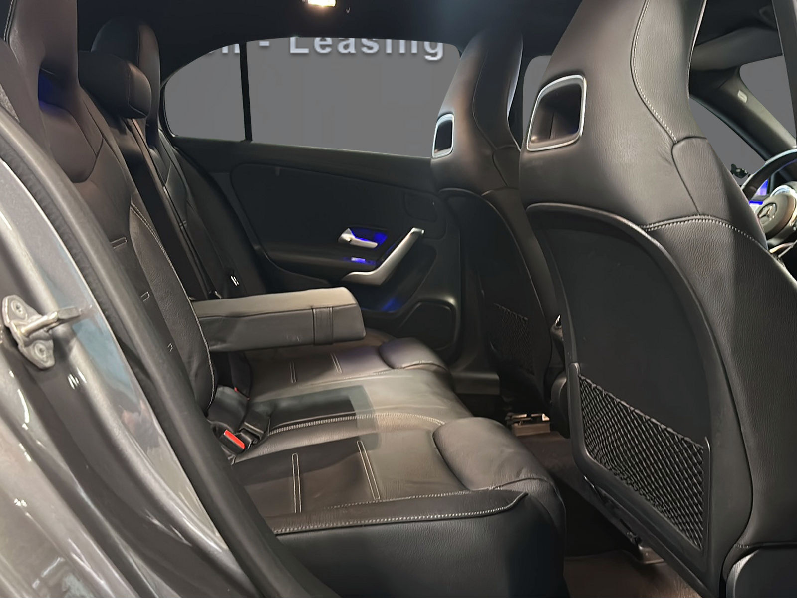 MERCEDES-BENZ A 200 AMG Line 7G-DCT-image-12