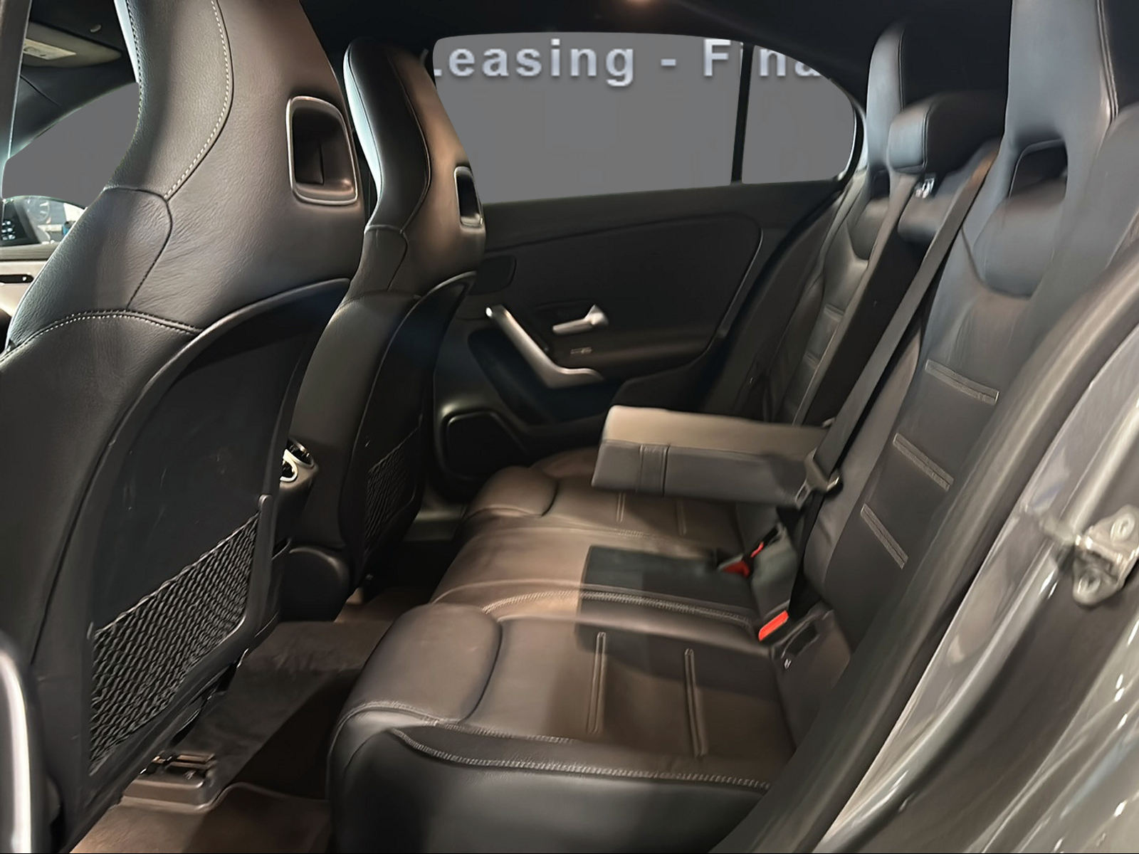 MERCEDES-BENZ A 200 AMG Line 7G-DCT-image-11