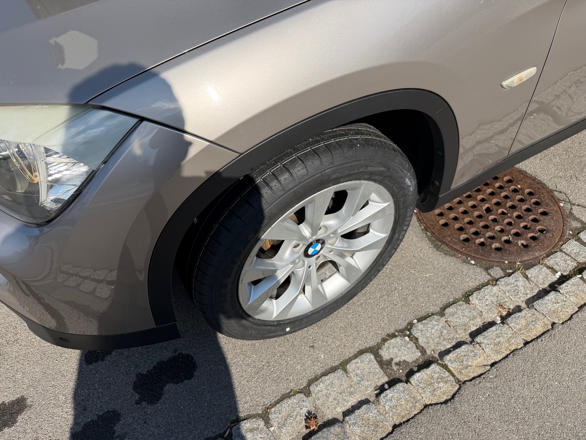BMW X1 xDrive 20i Steptronic-showroom-element-2