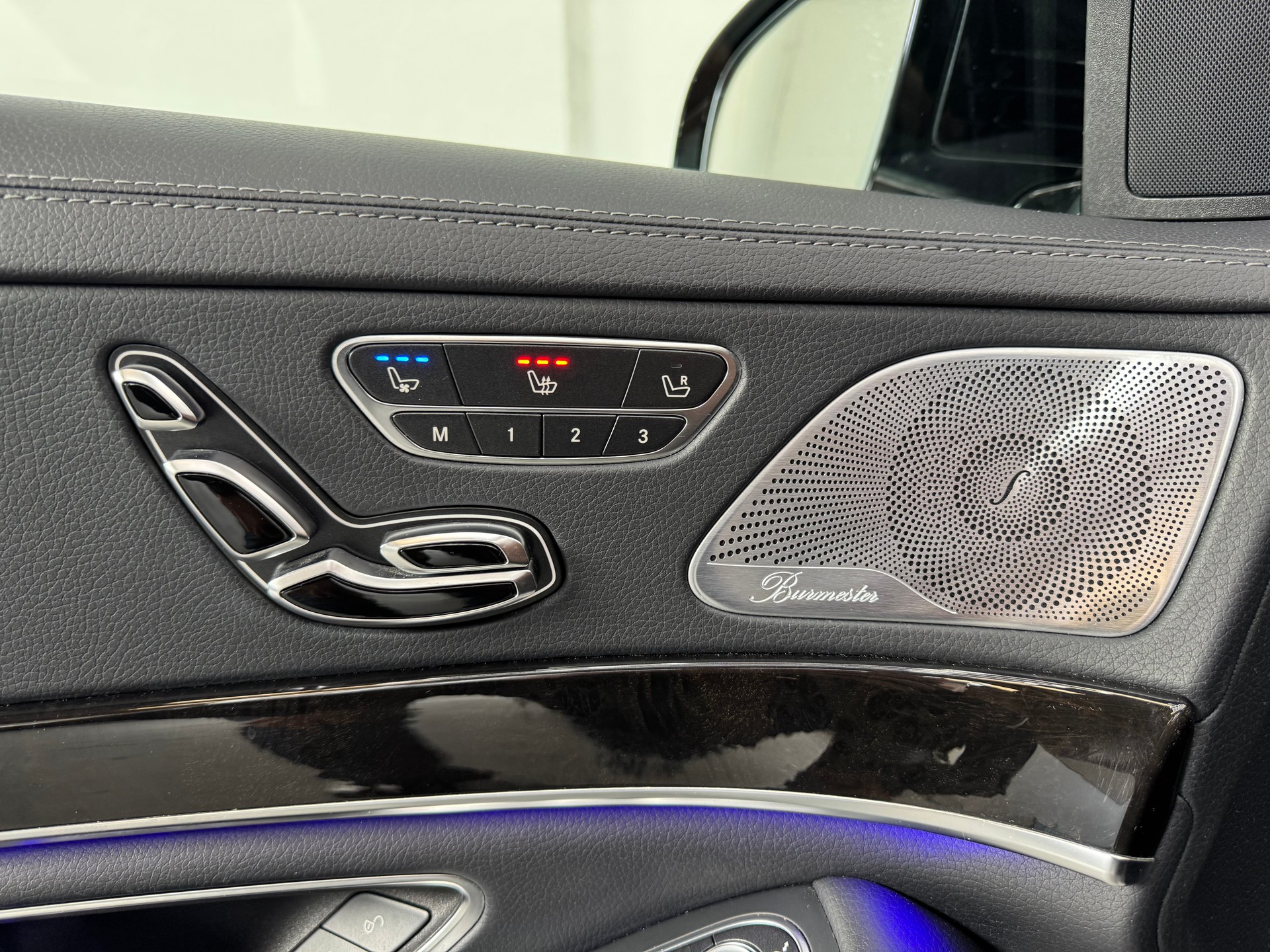 MERCEDES-BENZ S 350 d 4Matic 9G-Tronic-image-26