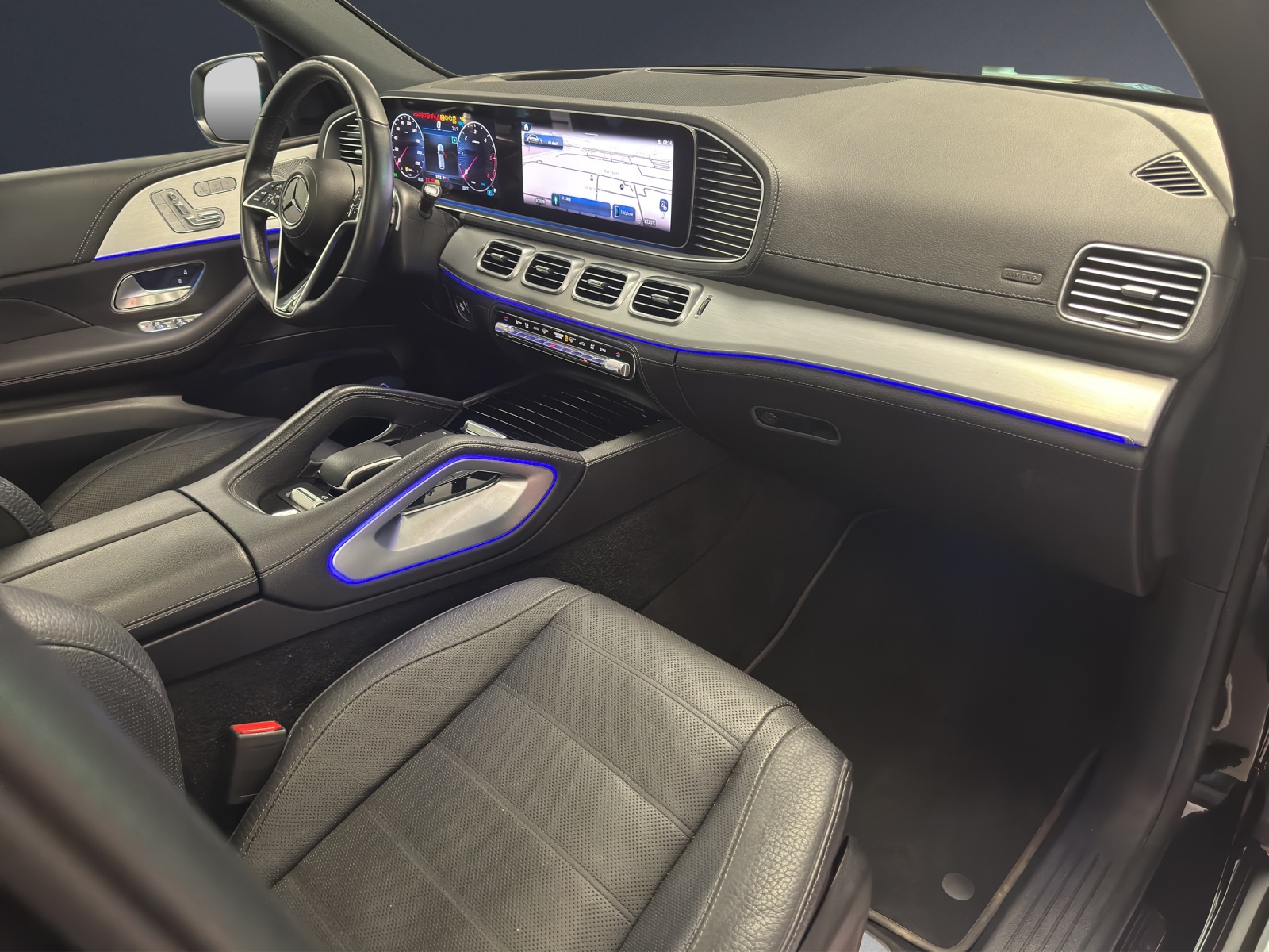 MERCEDES-BENZ GLE 300 d 4Matic-image-6