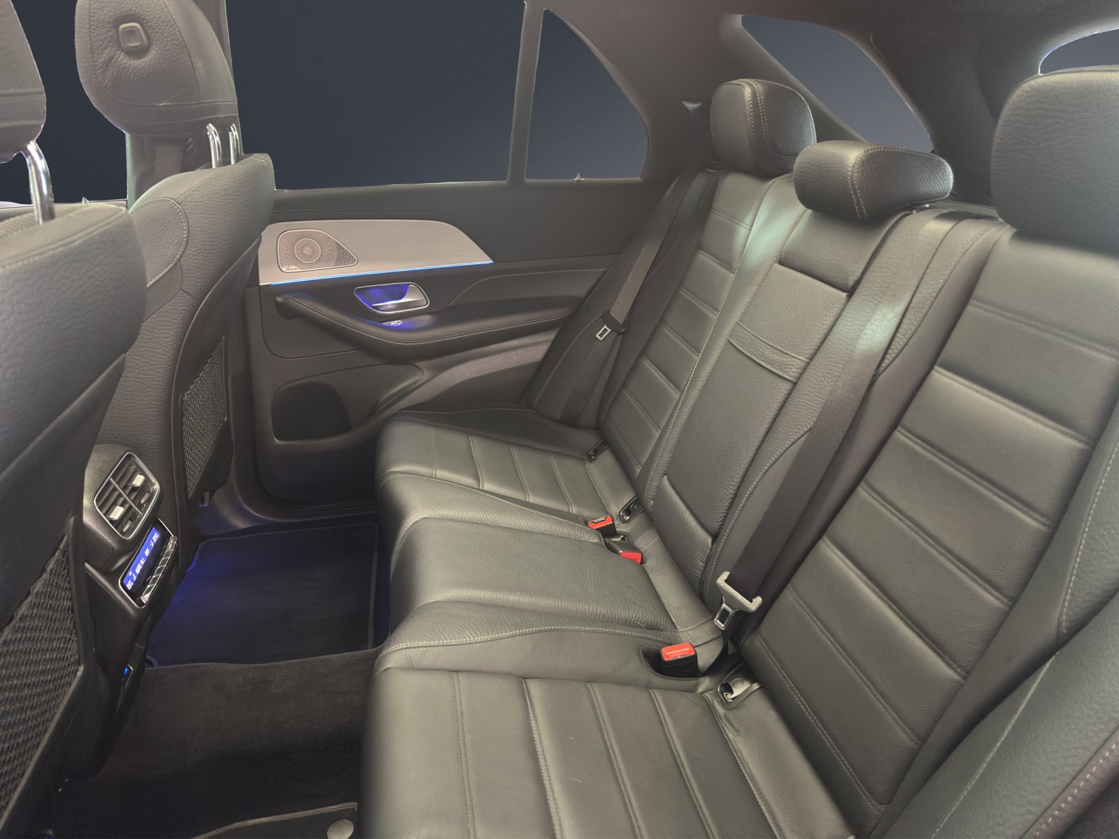 MERCEDES-BENZ GLE 300 d 4Matic-image-9