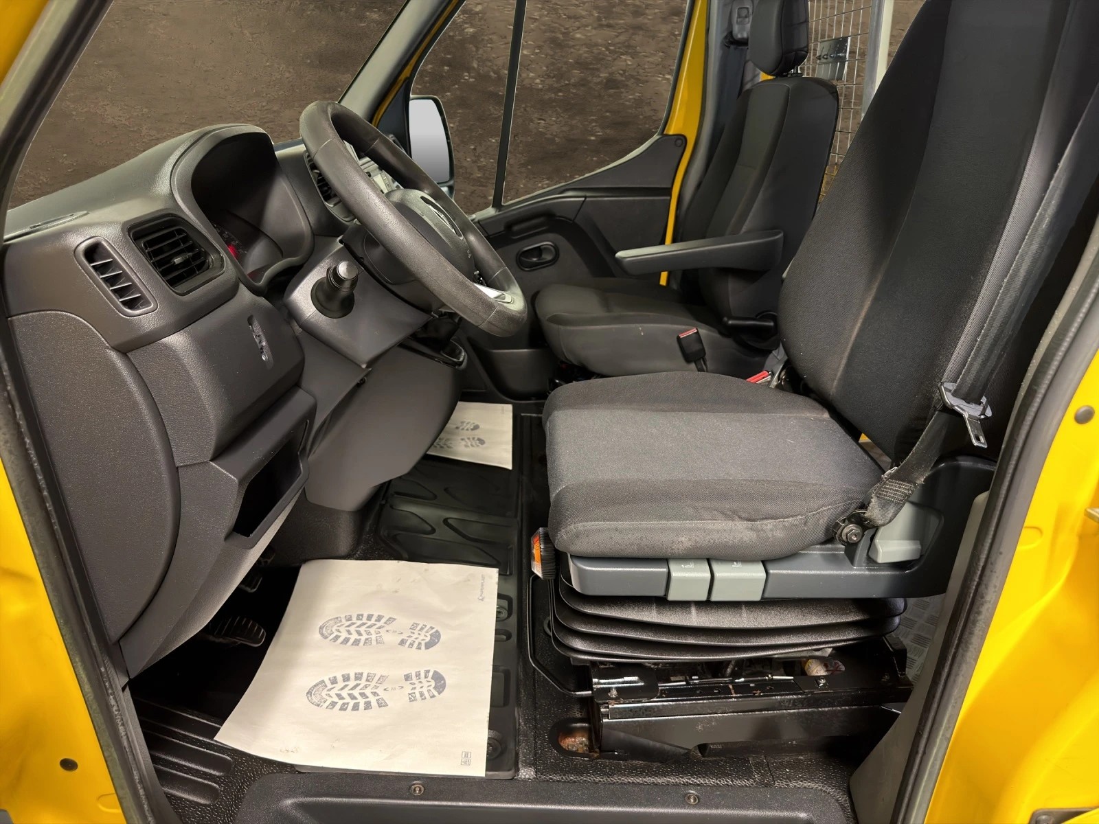 RENAULT RENAULT Master T35 2.3dCi 135 L3H3-image-10