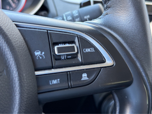 SUZUKI Swift 1.2i CompTopHybr4x4-image-11