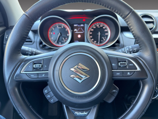 SUZUKI Swift 1.2i CompTopHybr4x4-image-9