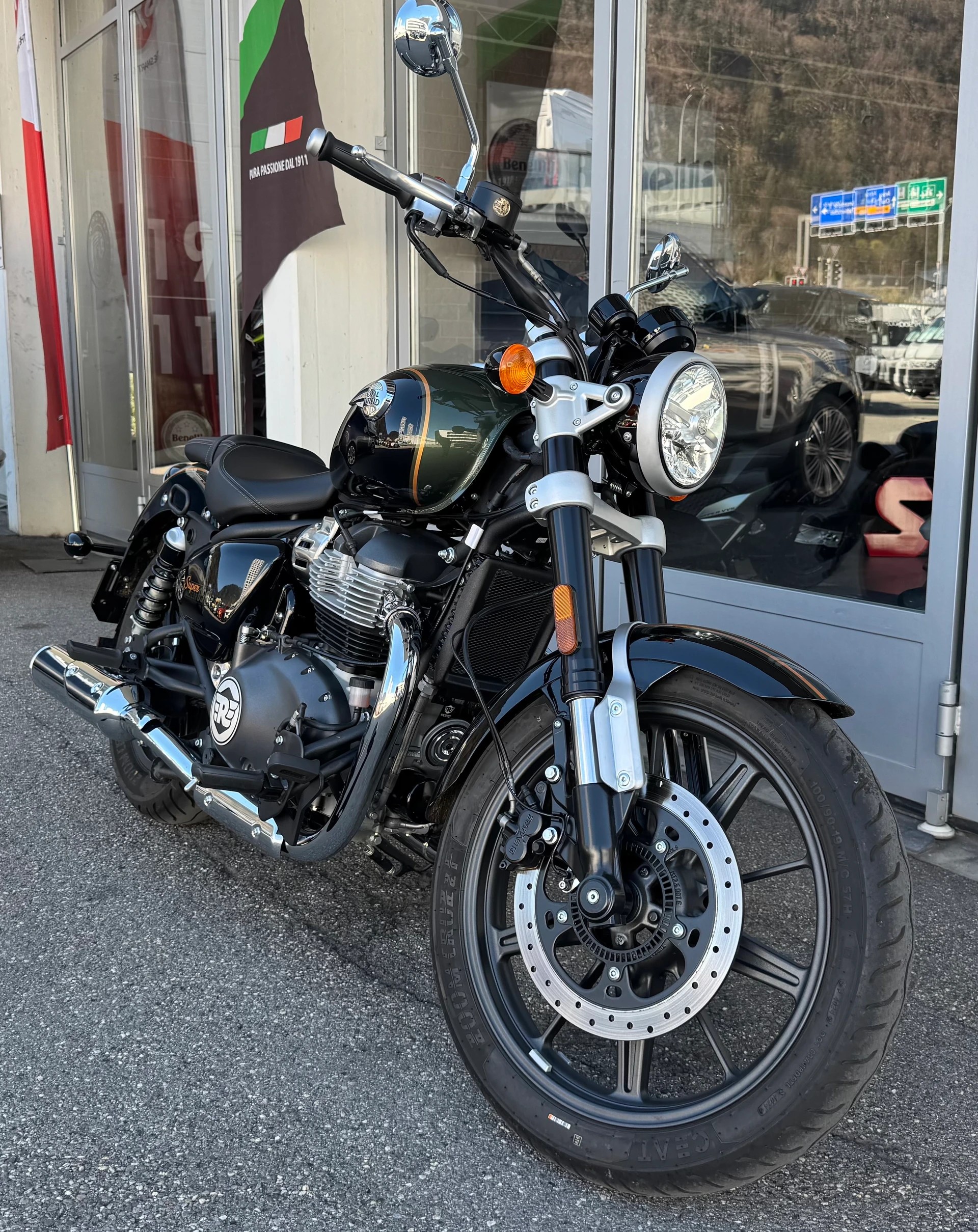 ROYAL ENFIELD Super Meteor 650 Interstellar-image-0