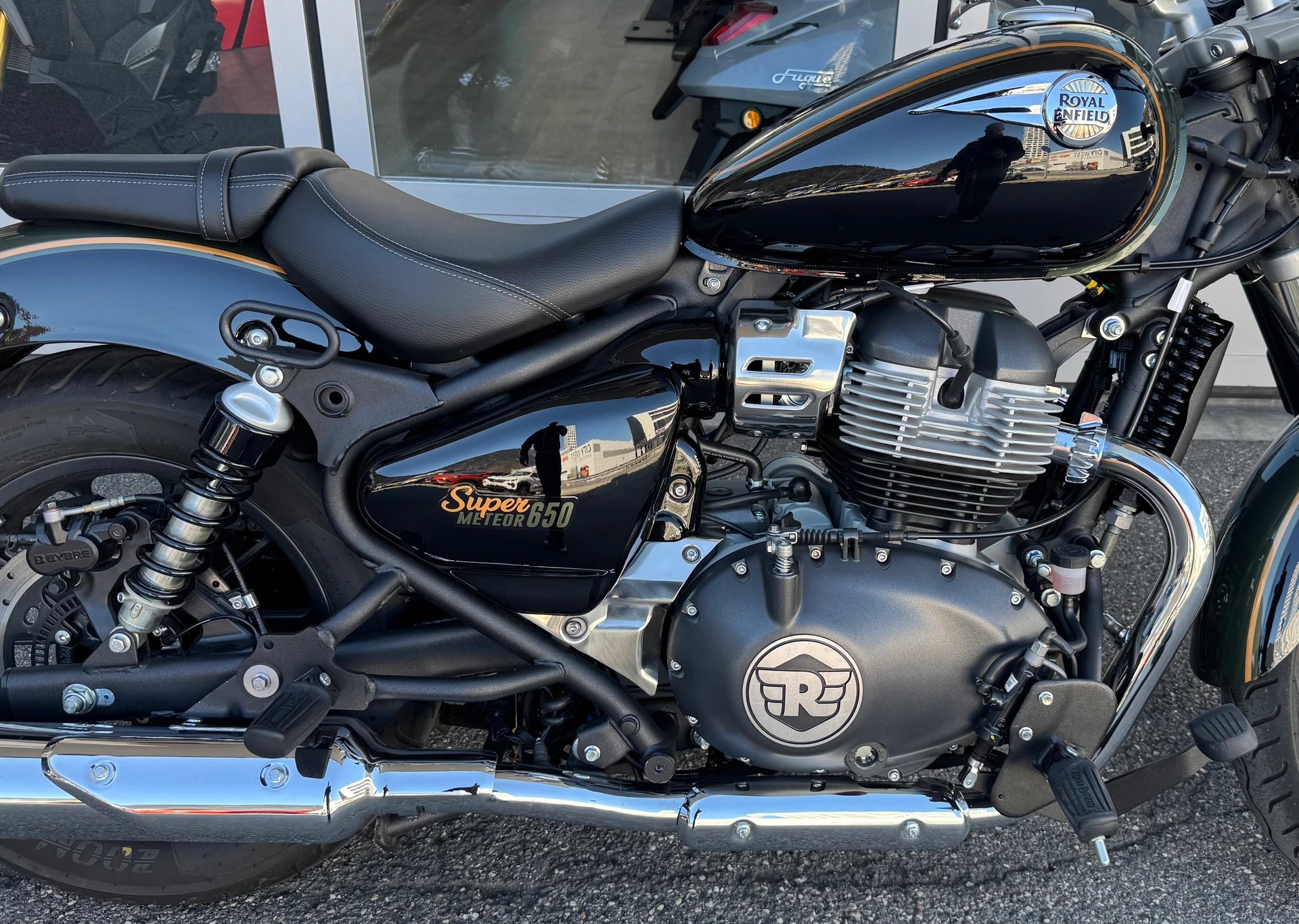 ROYAL ENFIELD Super Meteor 650 Interstellar-image-3