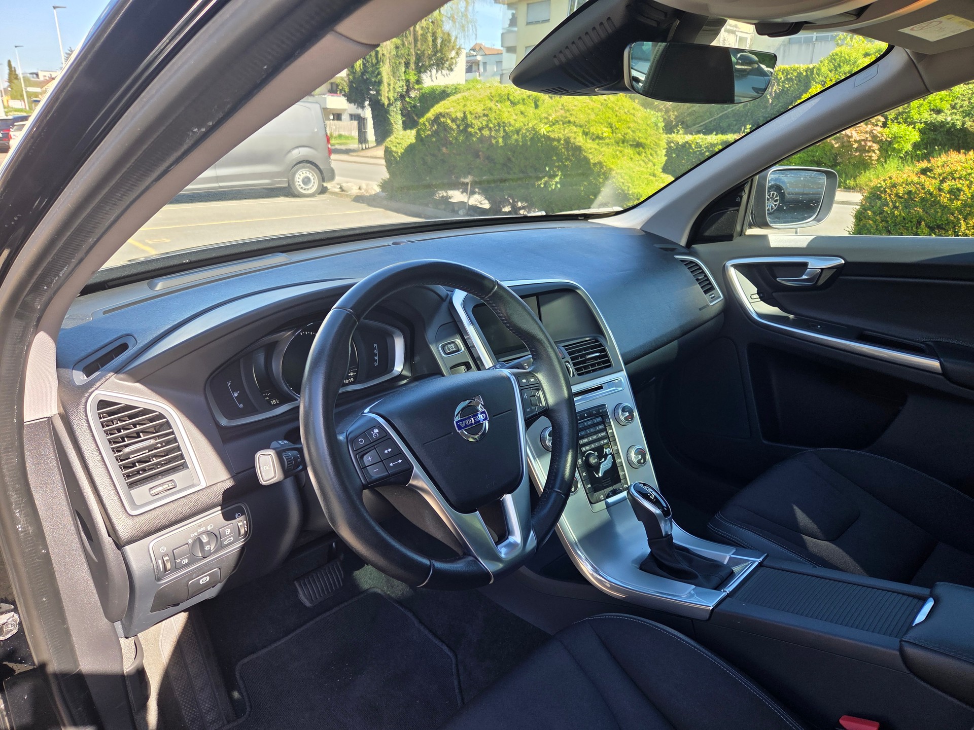 VOLVO XC60 D4 Executive Geartronic-image-9