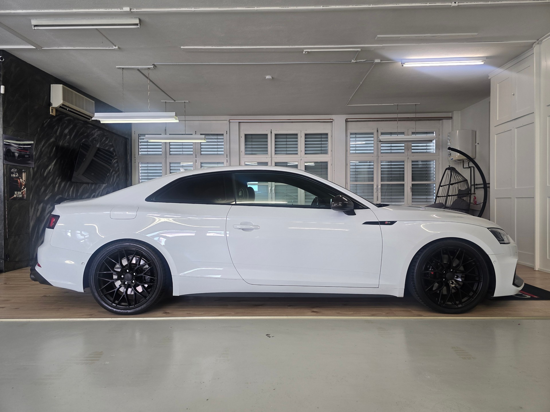 AUDI S5 Coupé 3.0 TFSI quattro * Carbon * Miltek *-showroom-element-2