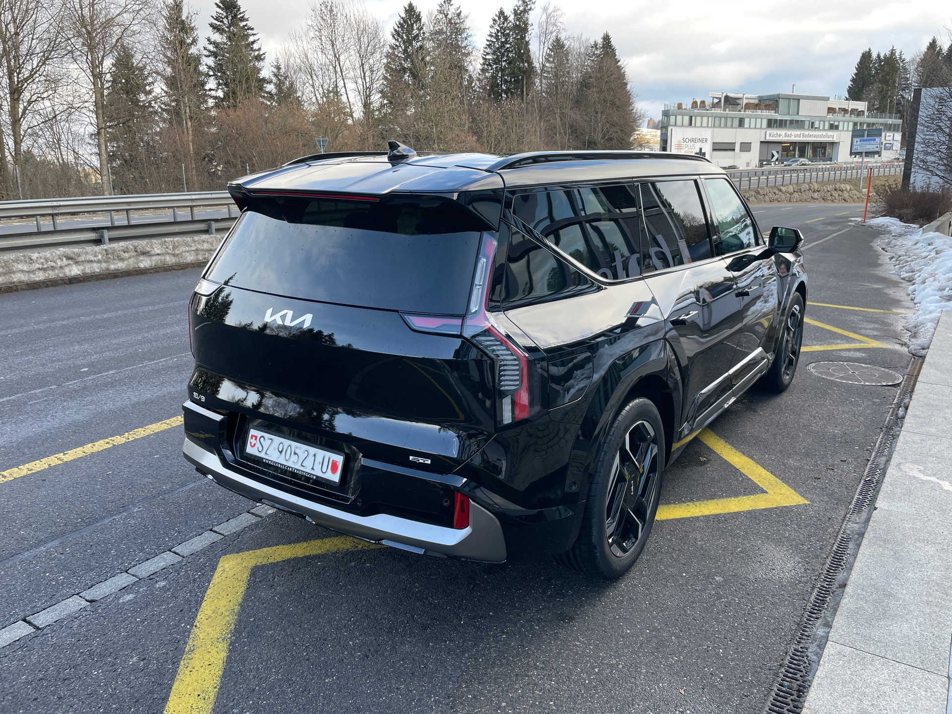 KIA EV9 99,8 kWh GT 4x4 mit Panoramadach, 7-Sitzer-image-4