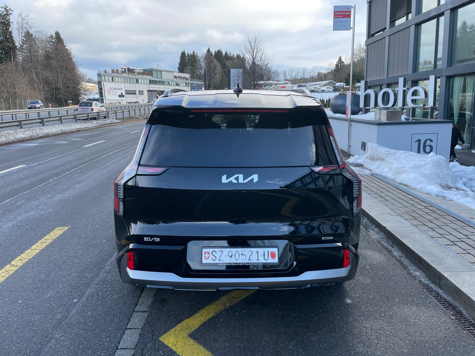 KIA EV9 99,8 kWh GT 4x4 mit Panoramadach, 7-Sitzer-image-5