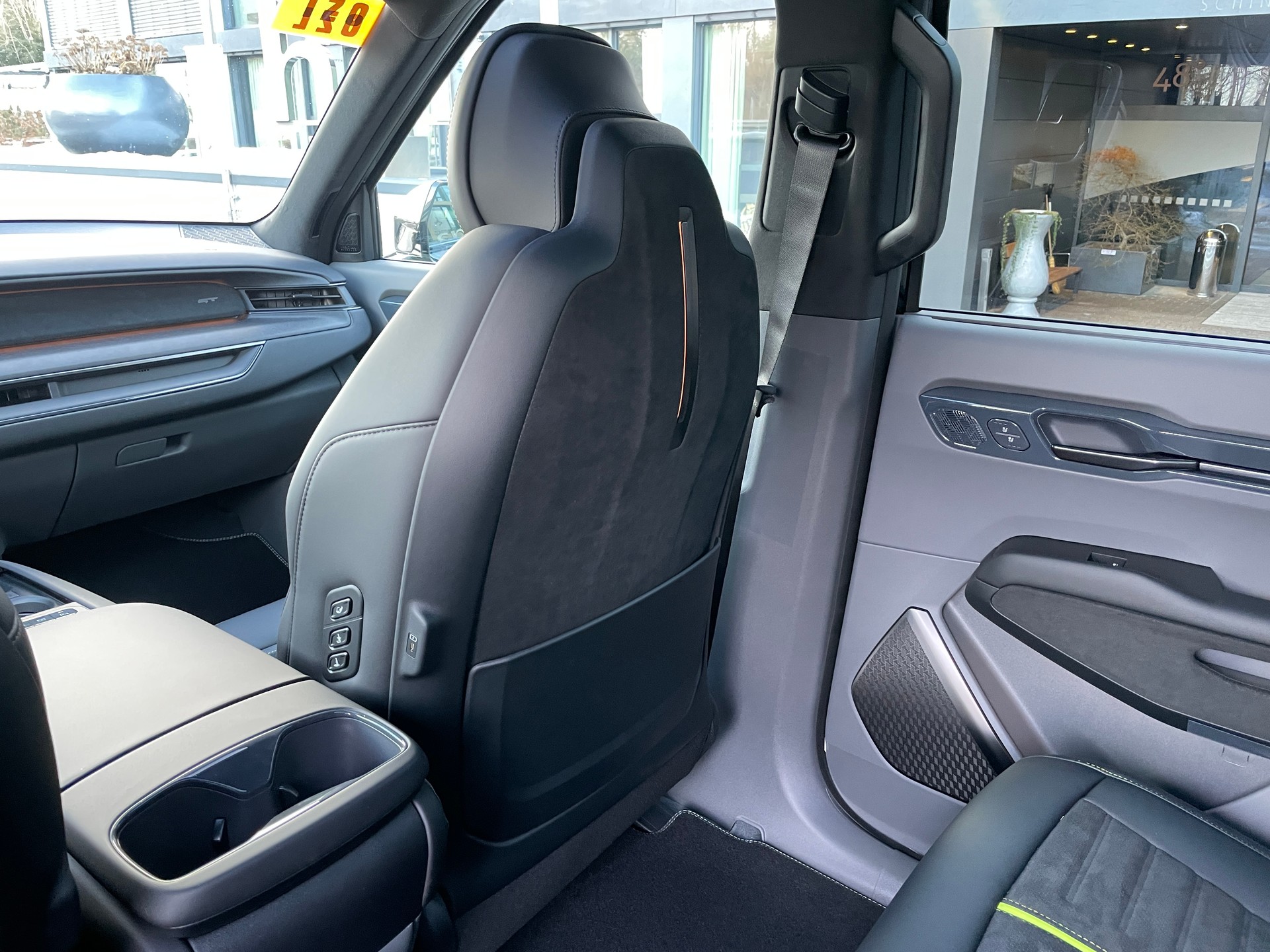 KIA EV9 99,8 kWh GT 4x4 mit Panoramadach, 7-Sitzer-image-19