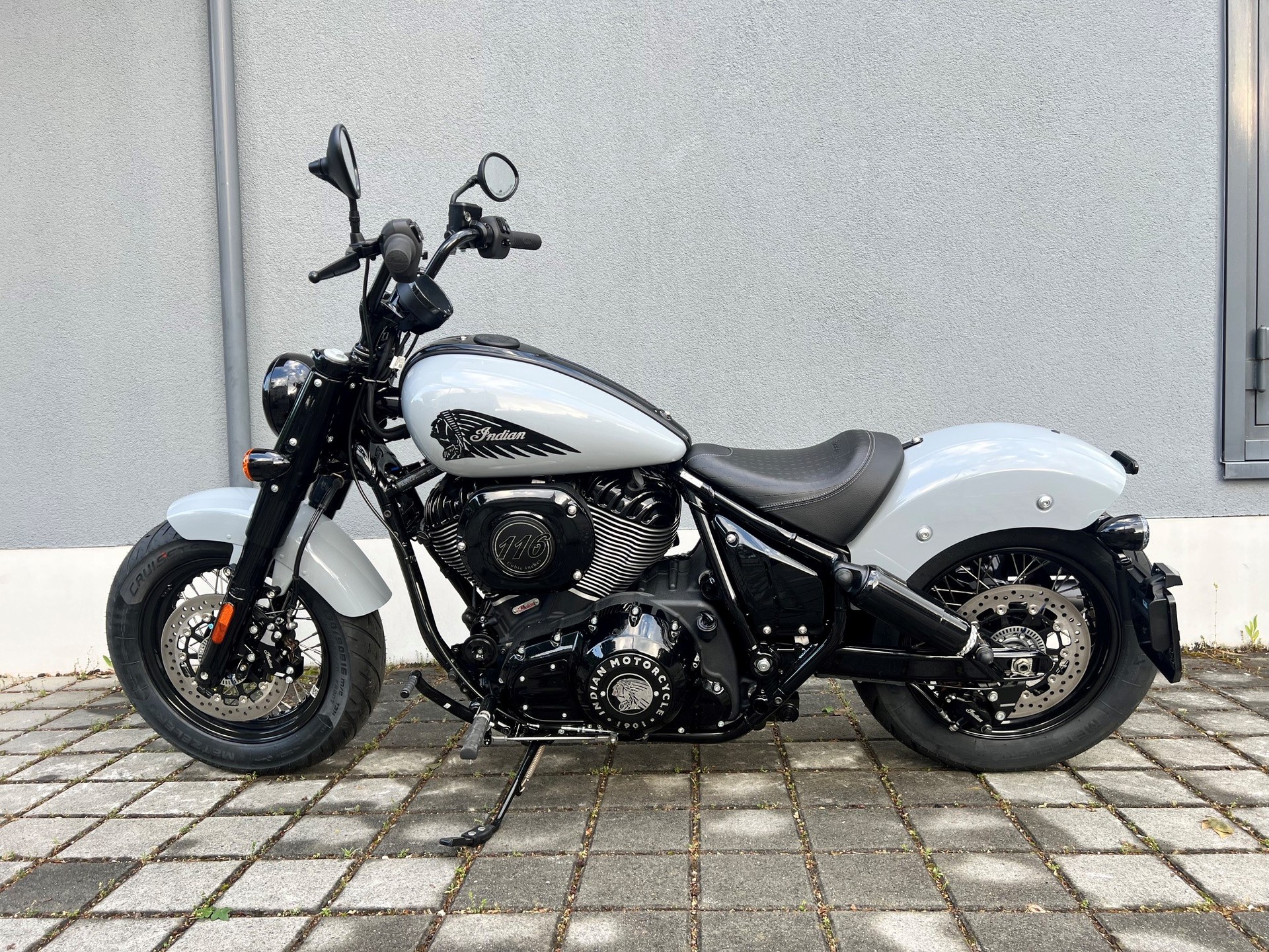 INDIAN Chief Bobber-image-1