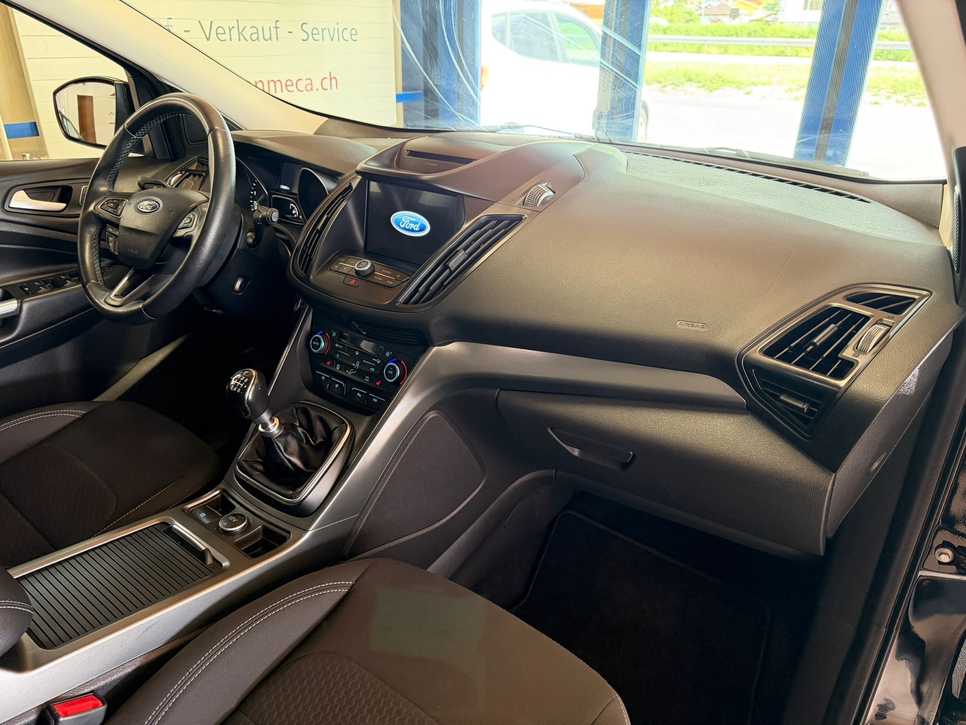 FORD Kuga 2.0 TDCi Trend+ 4WD-image-18