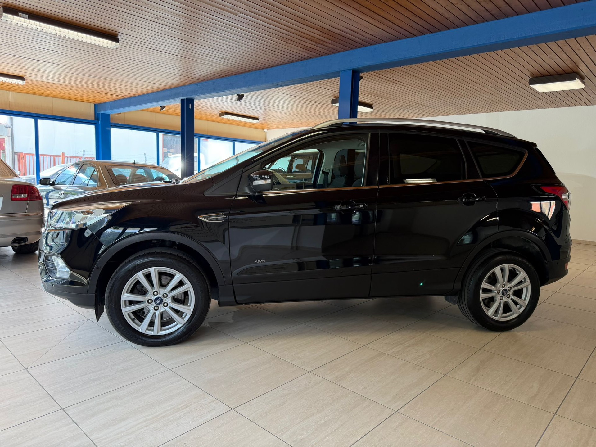 FORD Kuga 2.0 TDCi Trend+ 4WD-image-4