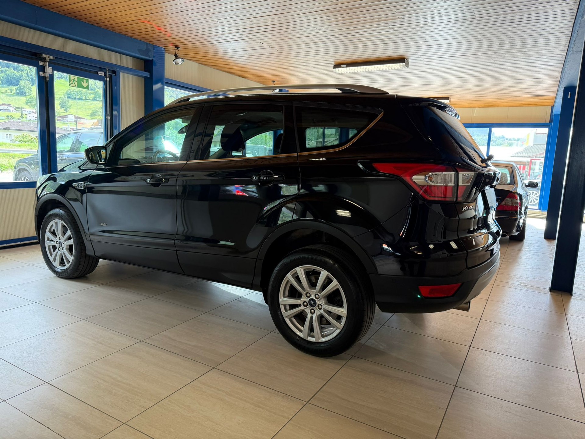 FORD Kuga 2.0 TDCi Trend+ 4WD-image-6