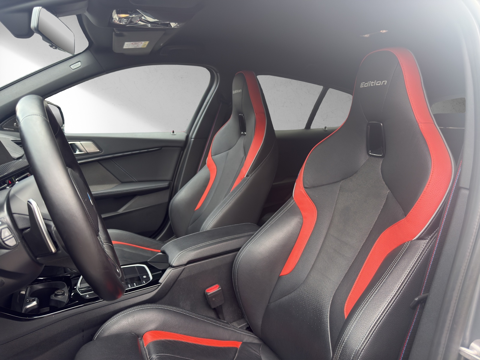 BMW M135i xDrive M Sport Pro Steptronic-image-15