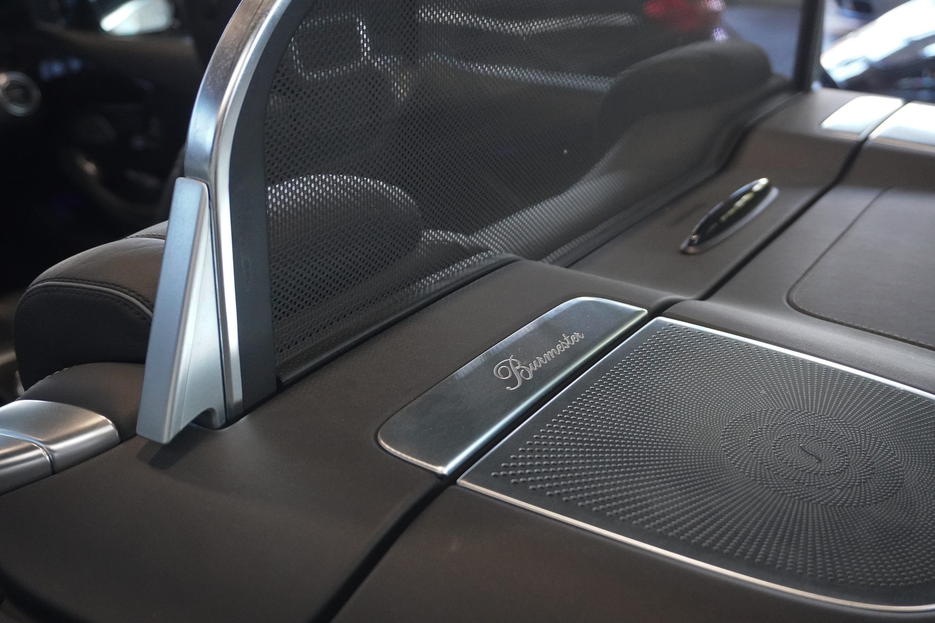 MERCEDES-BENZ S 63 AMG Cabriolet 4Matic Speedshift MCT-image-13