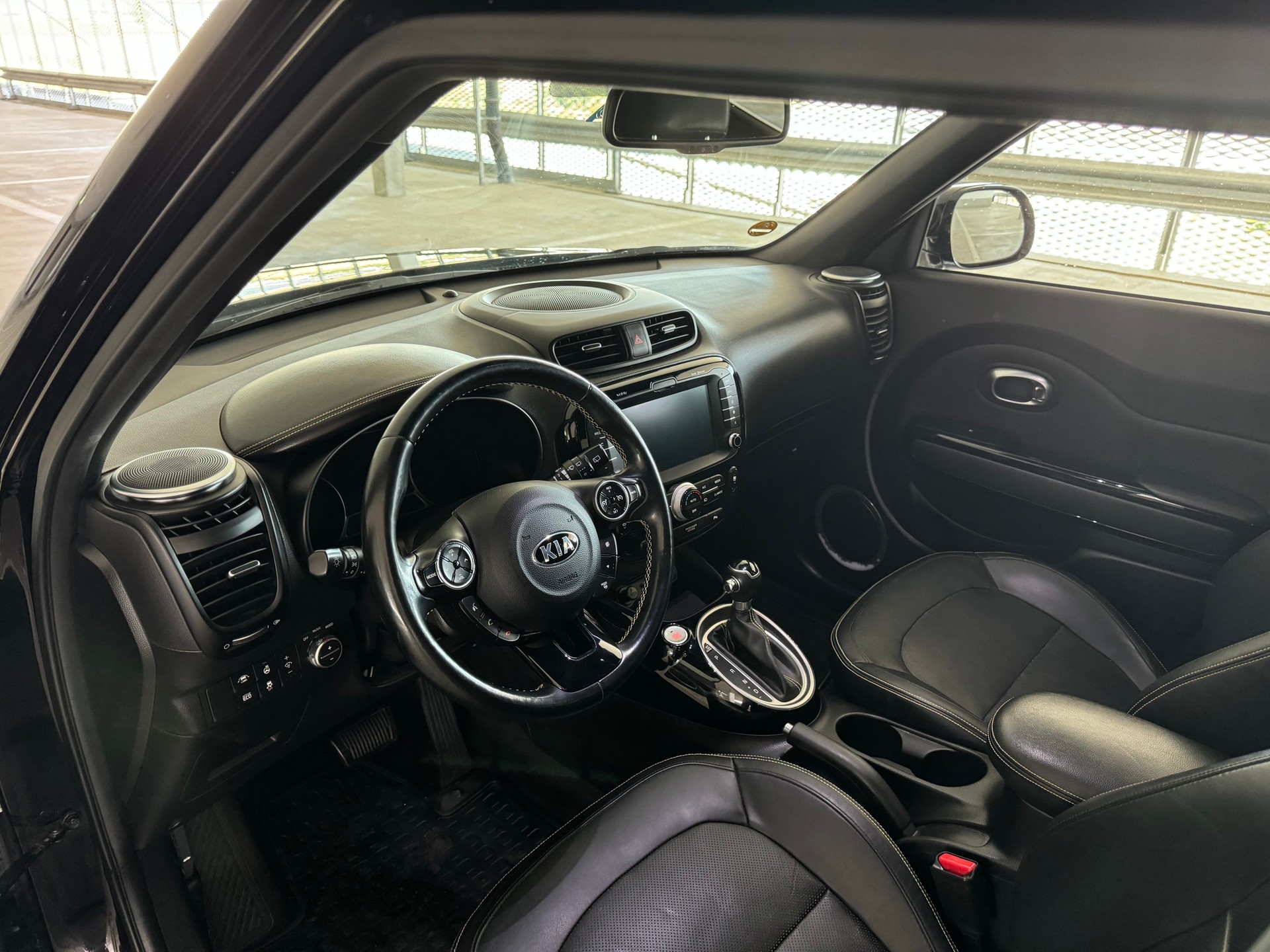 KIA Soul 1.6 CRDi Style Automatic-image-12