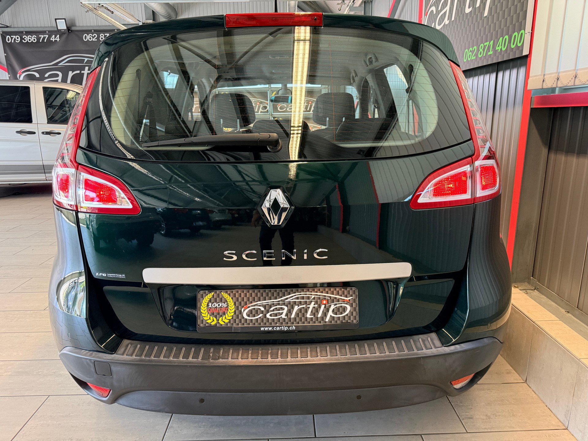 RENAULT Scénic 2.0 16V Privilège X-Tronic CVT-image-6