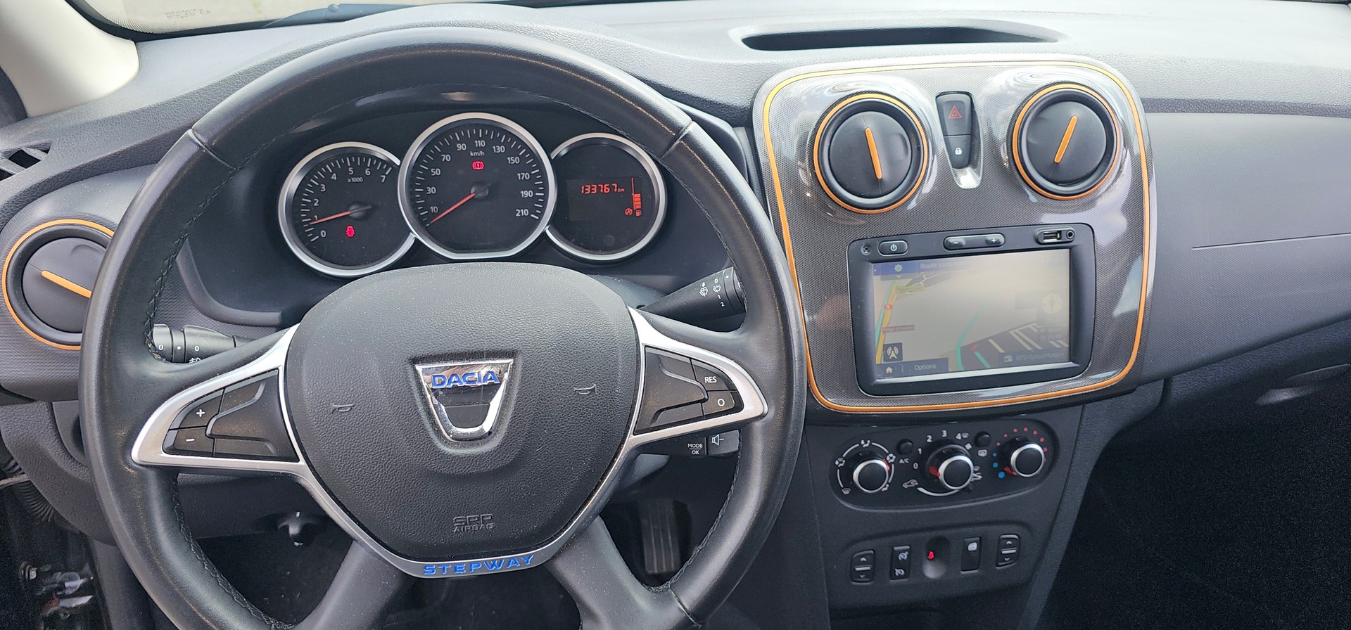 DACIA Sandero Tce 90 Stepway Unlimited-image-4