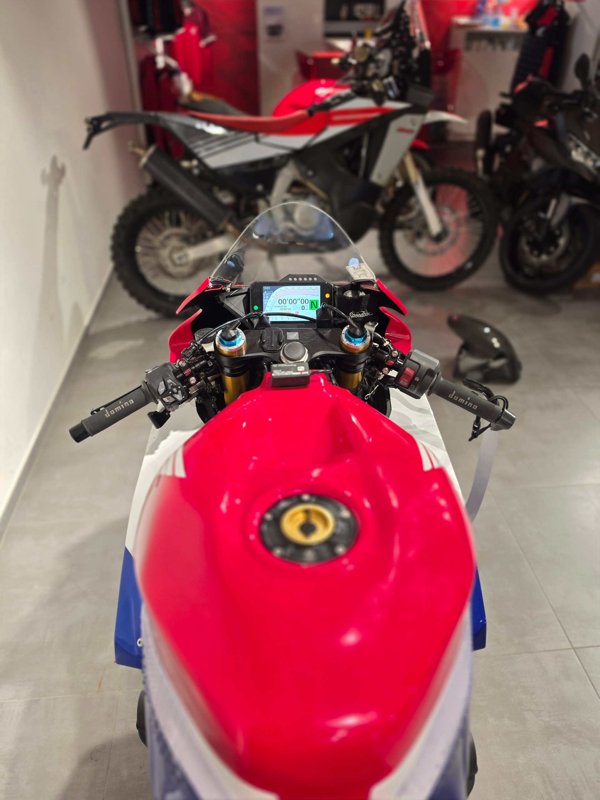 HONDA CBR 1000 RR-R Fireblade SP-image-9