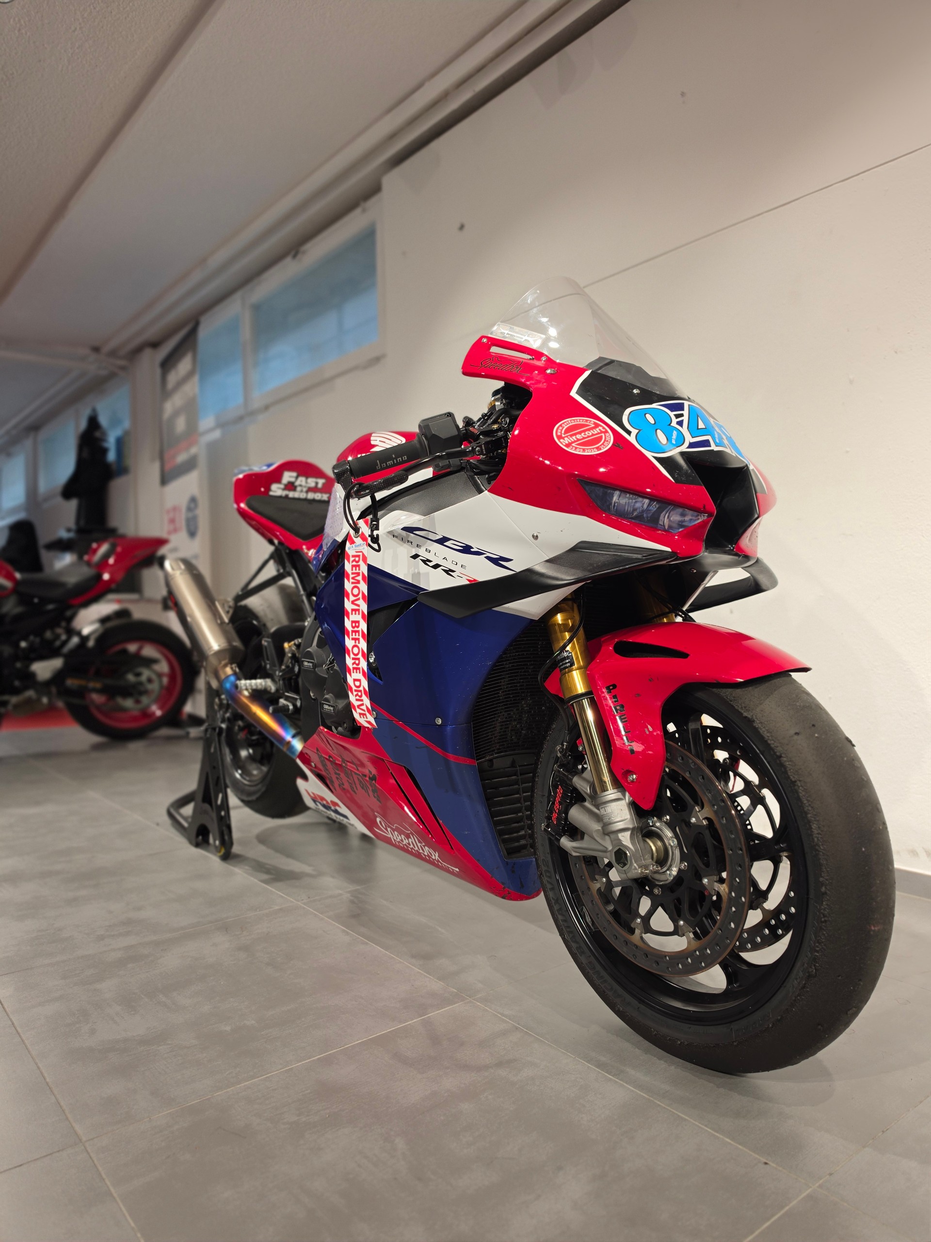 HONDA CBR 1000 RR-R Fireblade SP-showroom-element-2