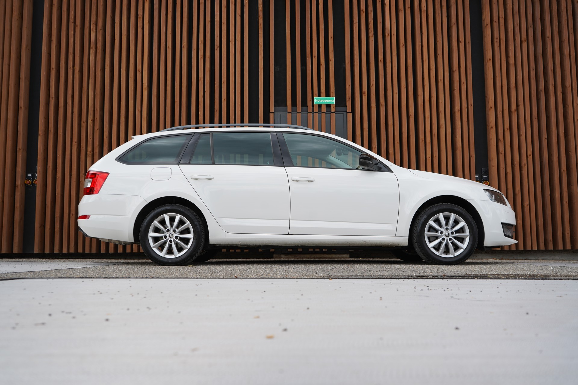 SKODA OCTAVIA COMBI 1.8 TSI ELEGANCE 4x4 DSG l 180 PS