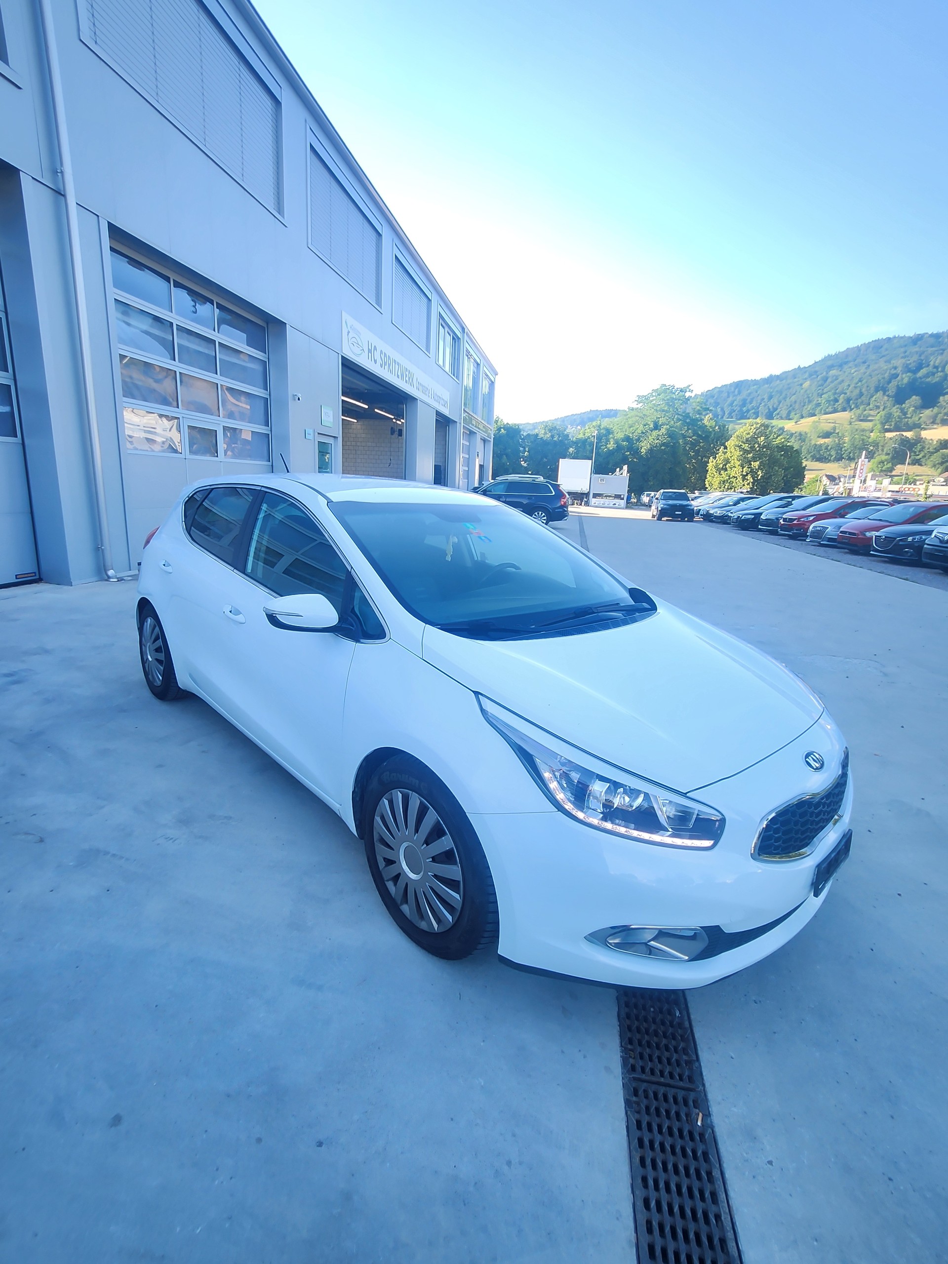 KIA Cee'd 1.6 GDi Style-image-2