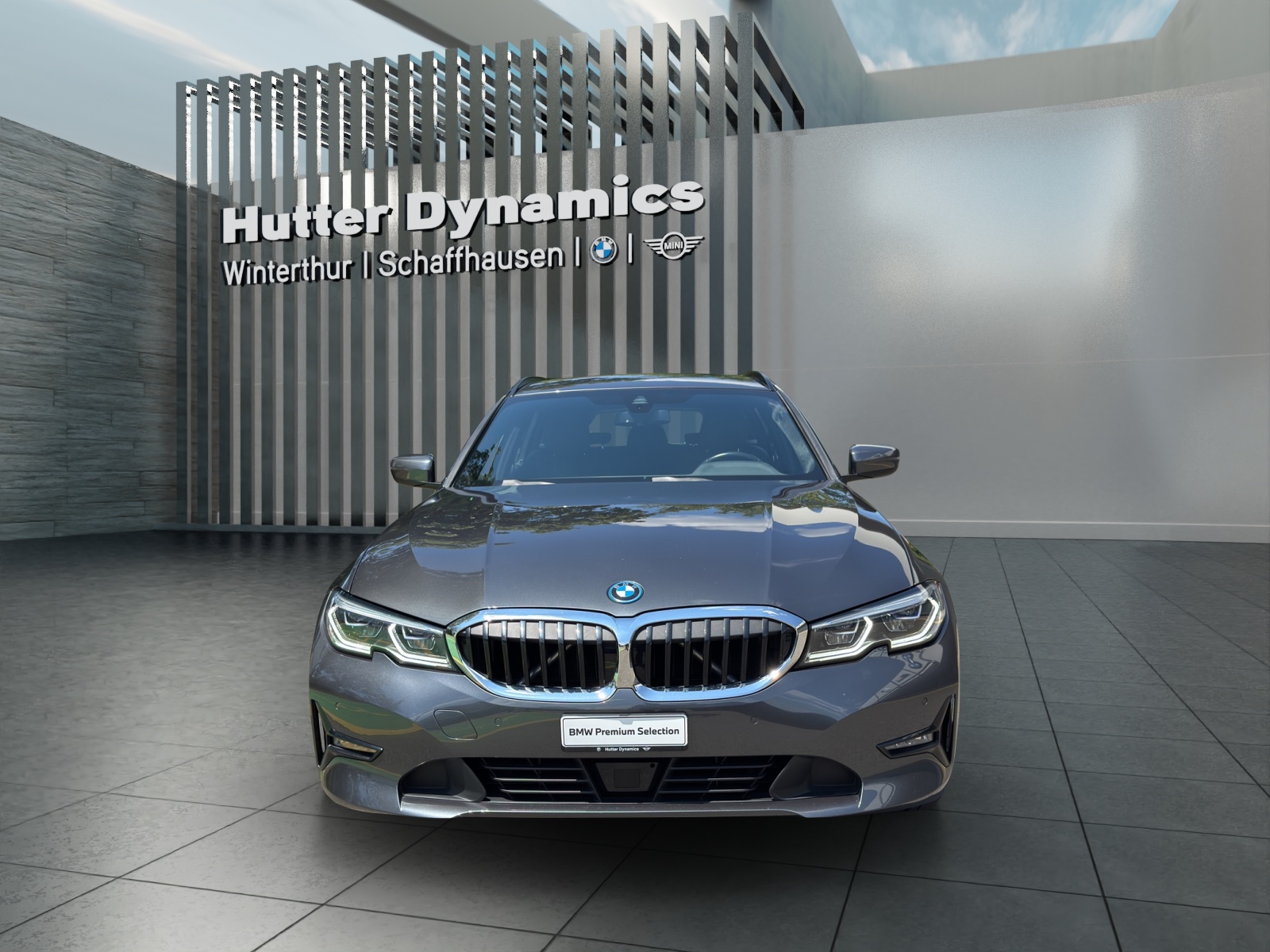 BMW 320e xDrive Touring HARMAN/KARDON SURROUND SOUND SYSTEM-showroom-element-2